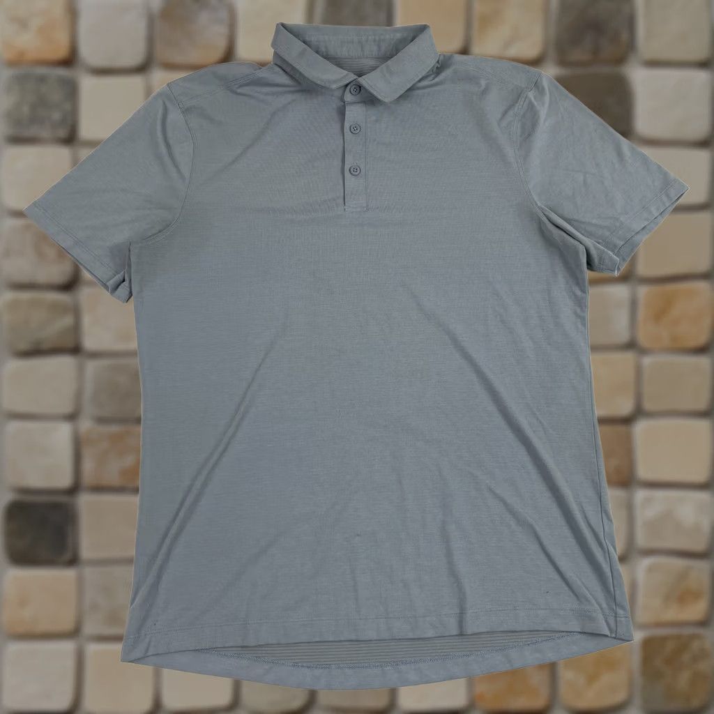 Lululemon Lululemon Polo Shirt - Mens Large Blue Evolution Tech Short Sleeve Stretch Golfer Size US L / EU 52-54 / 3 - 1 Thumbnail