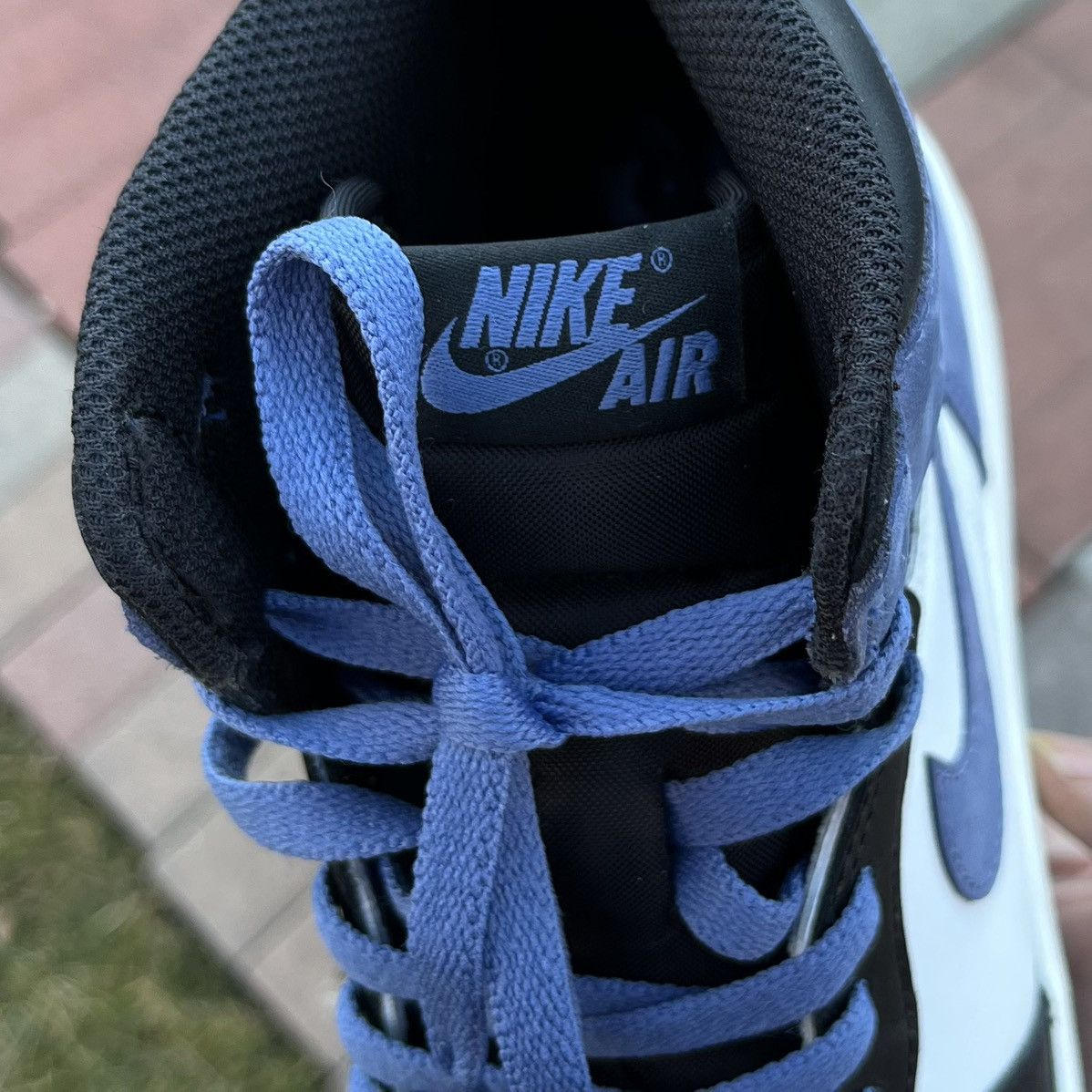 Jordan Brand × Nike 2018’ Nike Air Jordan 1 Retro High OG ‘Blue Moon’ Sz 9 Size US 9 / EU 42 - 8 Thumbnail