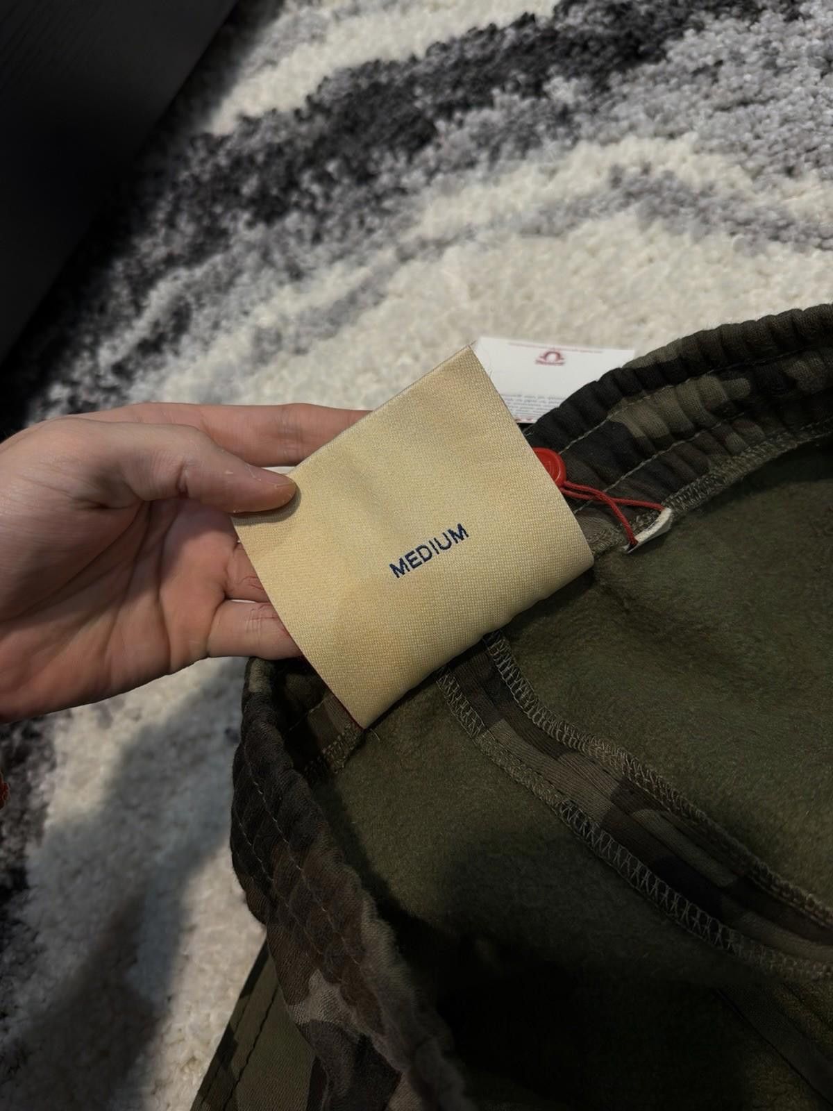 Supreme Supreme x True Religion Sweatpants FW25 Camo New Medium Size US 32 / EU 48 - 10 Thumbnail