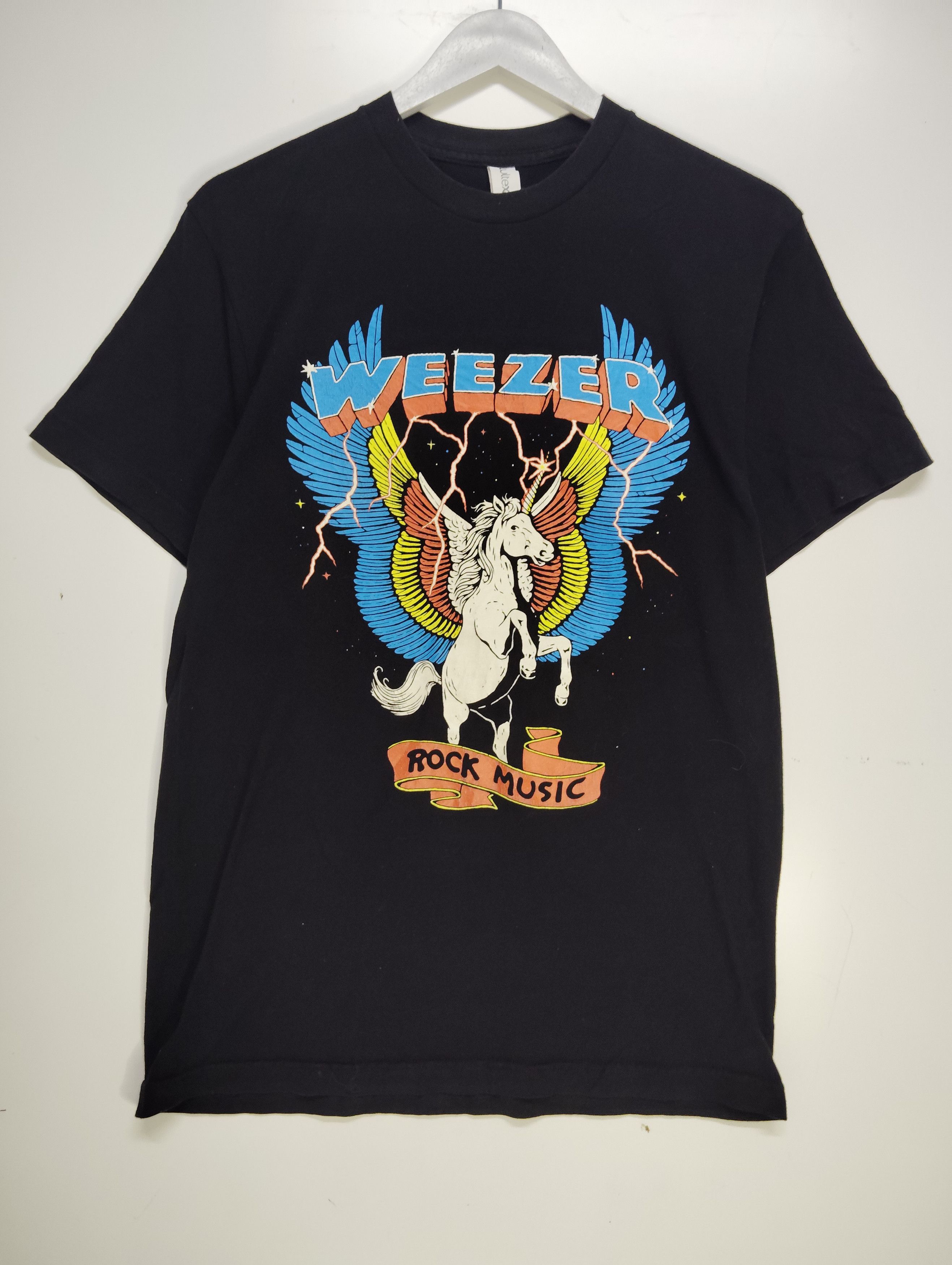 Band Tees ✨ACCEPT OFFER✨ Weezer Size US M / EU 48-50 / 2 - 1 Thumbnail