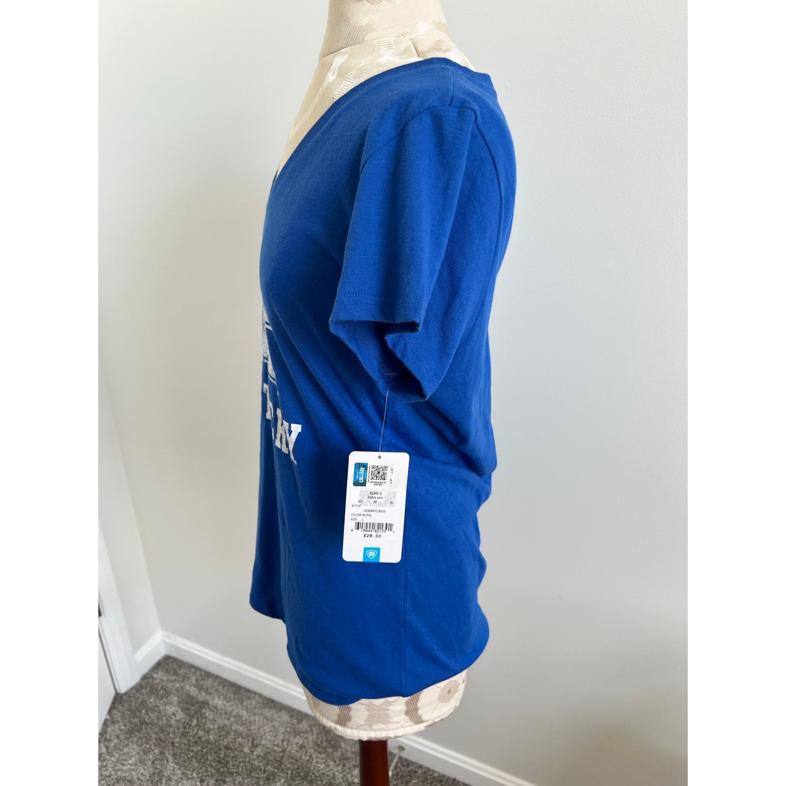 Top Of The World Top of the World Short Sleeve UK V-Neck T-Shirt NWT Large Size L / US 10 / IT 46 - 3 Thumbnail