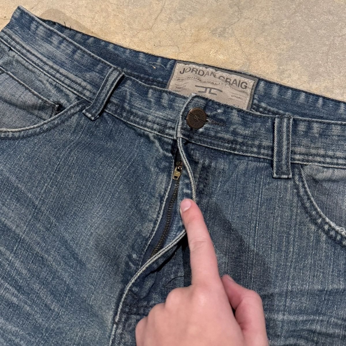 Vintage Vintage 2000s Faded Distressed Baggy Jeans ERD Grunge Y2K Size US 36 / EU 52 - 5 Thumbnail
