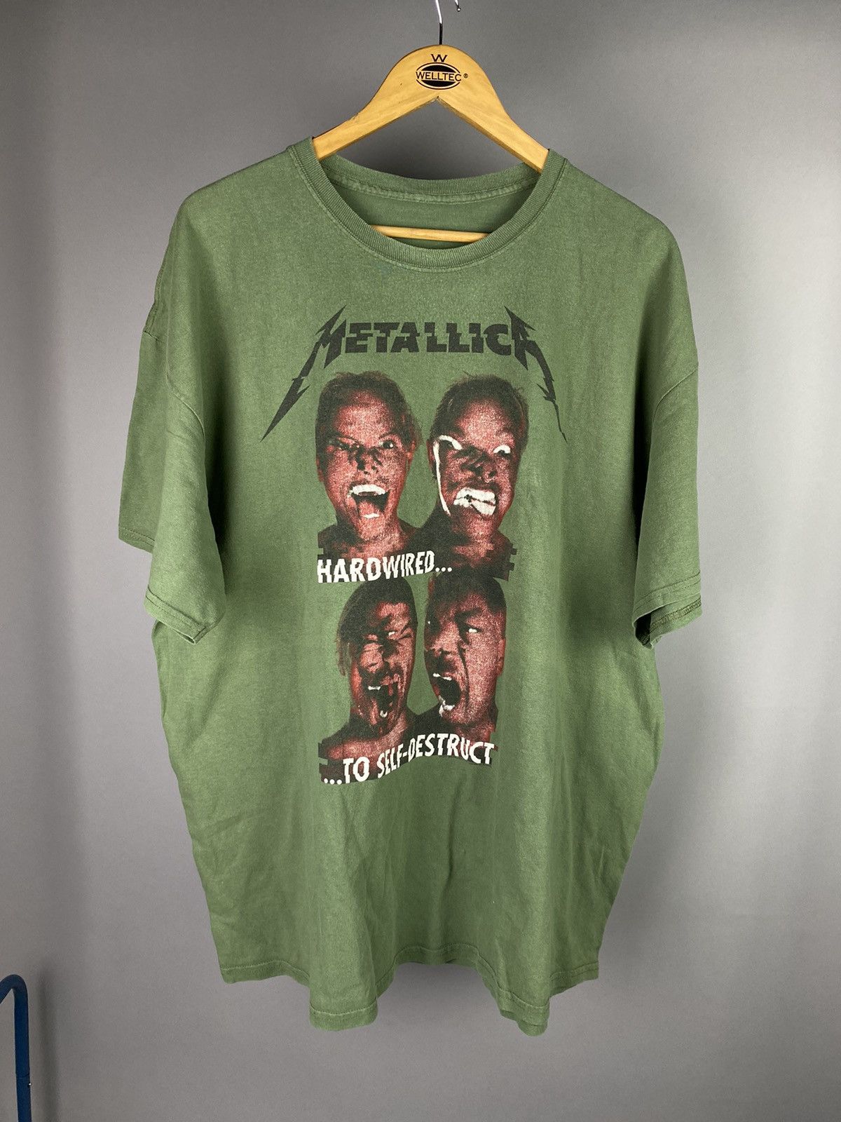 Metallica × Vintage Metallica “Hardwired to Self-Destruct” Graphic T-Shirt Size US XL / EU 56 / 4 - 1 Thumbnail