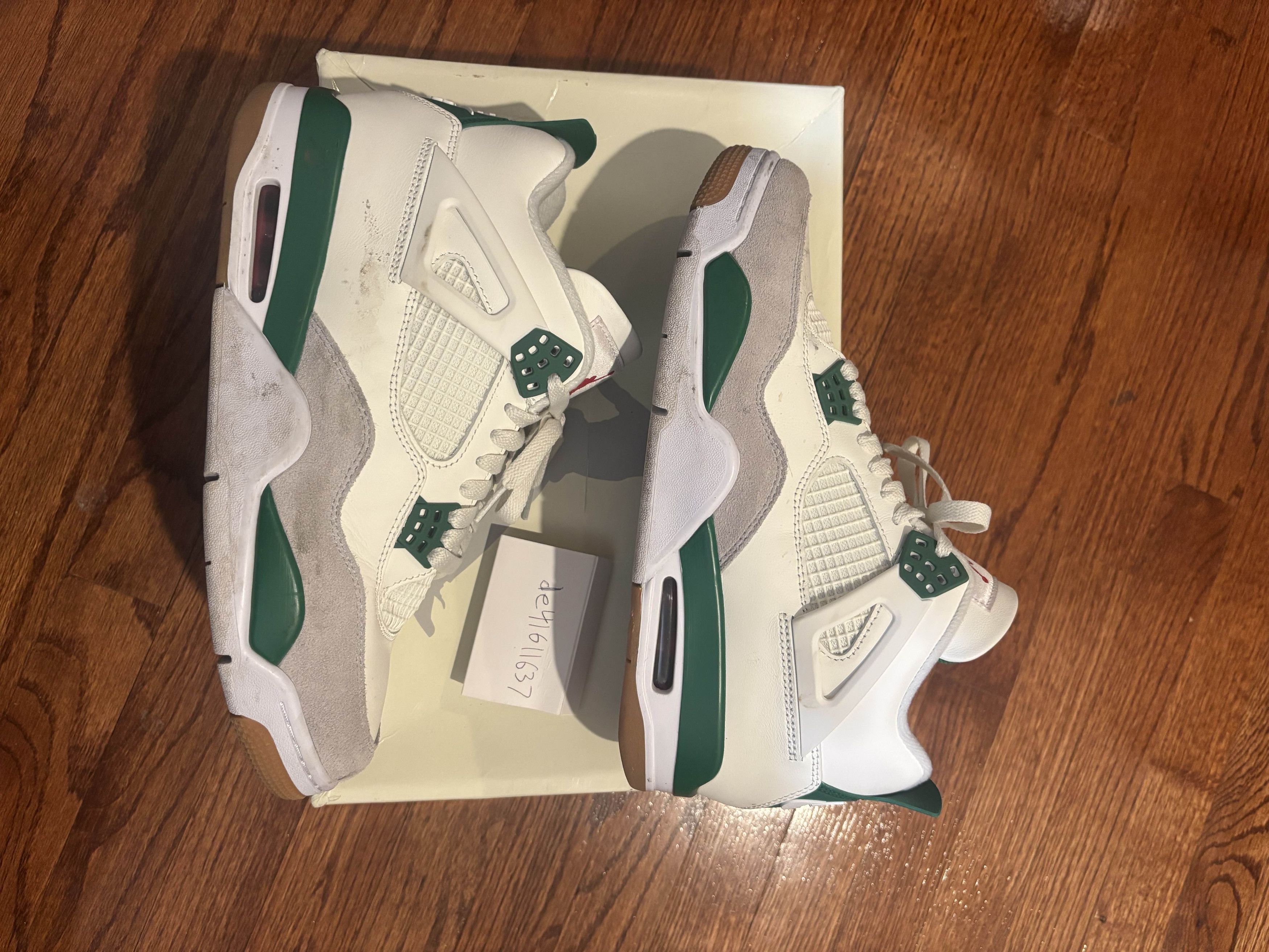 Jordan Brand Air Jordan 4 Retro x Nike SB "Pine Green" Size US 10 / EU 43 - 1 Thumbnail