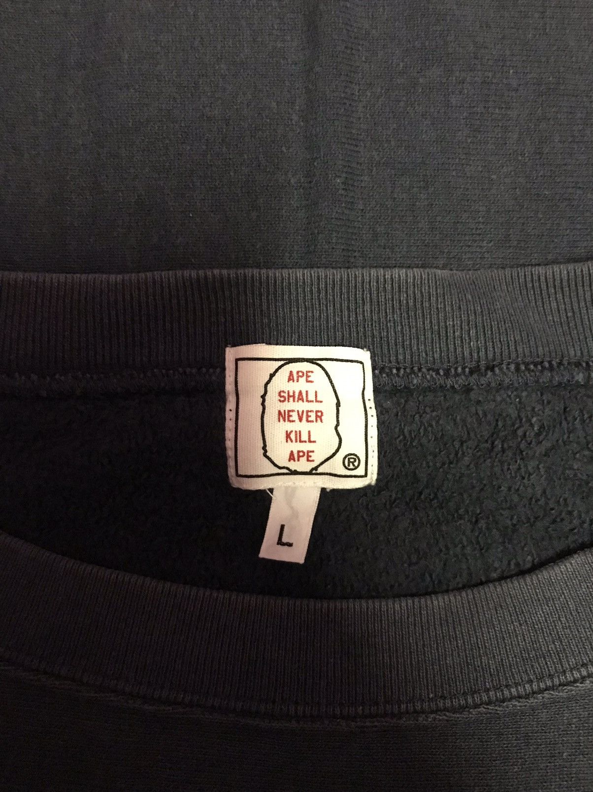 Bape (B) Crewneck Size US L / EU 52-54 / 3 - 4 Thumbnail