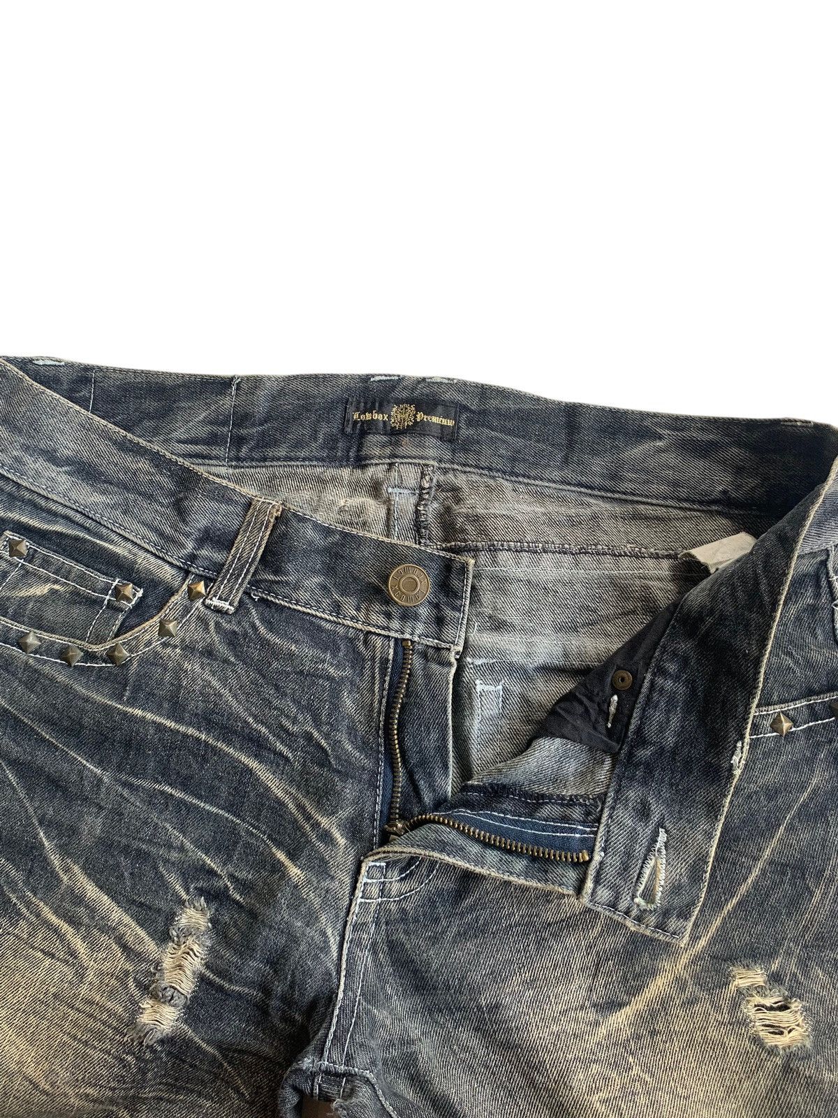 LOWBOX FLARE💥 LOMBOX RUSTY JAPANESE PUNK DISTRESSED DENIM☠️🎌 Size US 33 - 17 Thumbnail