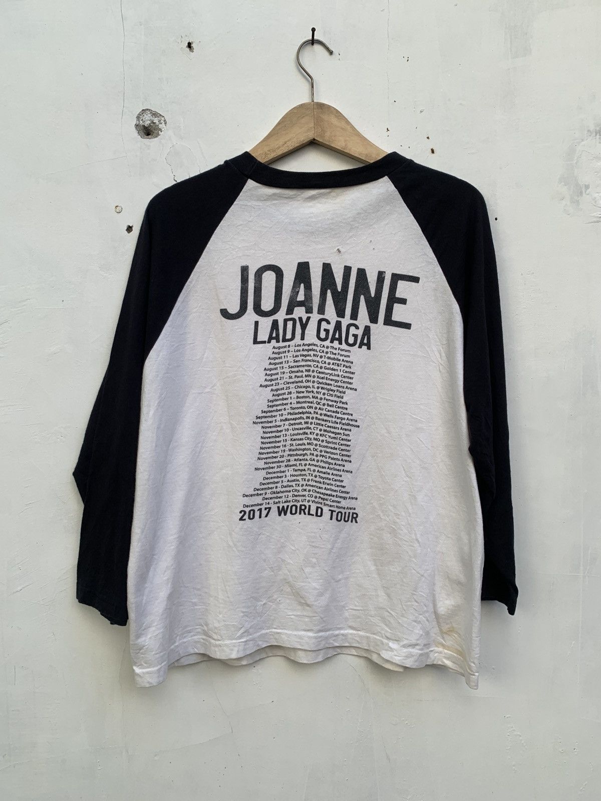 Other Lady gaga joanne world tour 2017 raglan Size US L / EU 52-54 / 3 - 4 Thumbnail