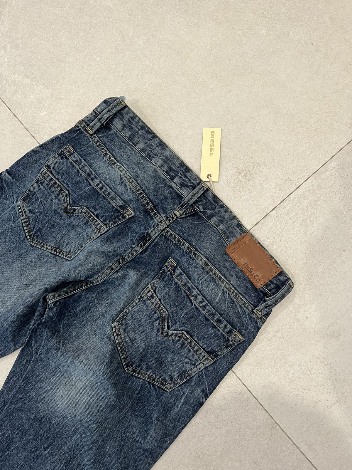 Diesel New Diesel Jeans Distressed Denim Jeans Y2K Vintage Size US 32 / EU 48 - 2 Thumbnail