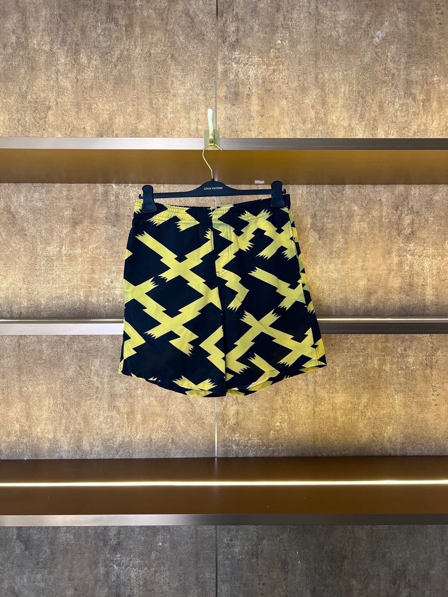 Loewe Loewe Lightning Print Shorts Size US 30 / EU 46 - 1 Thumbnail