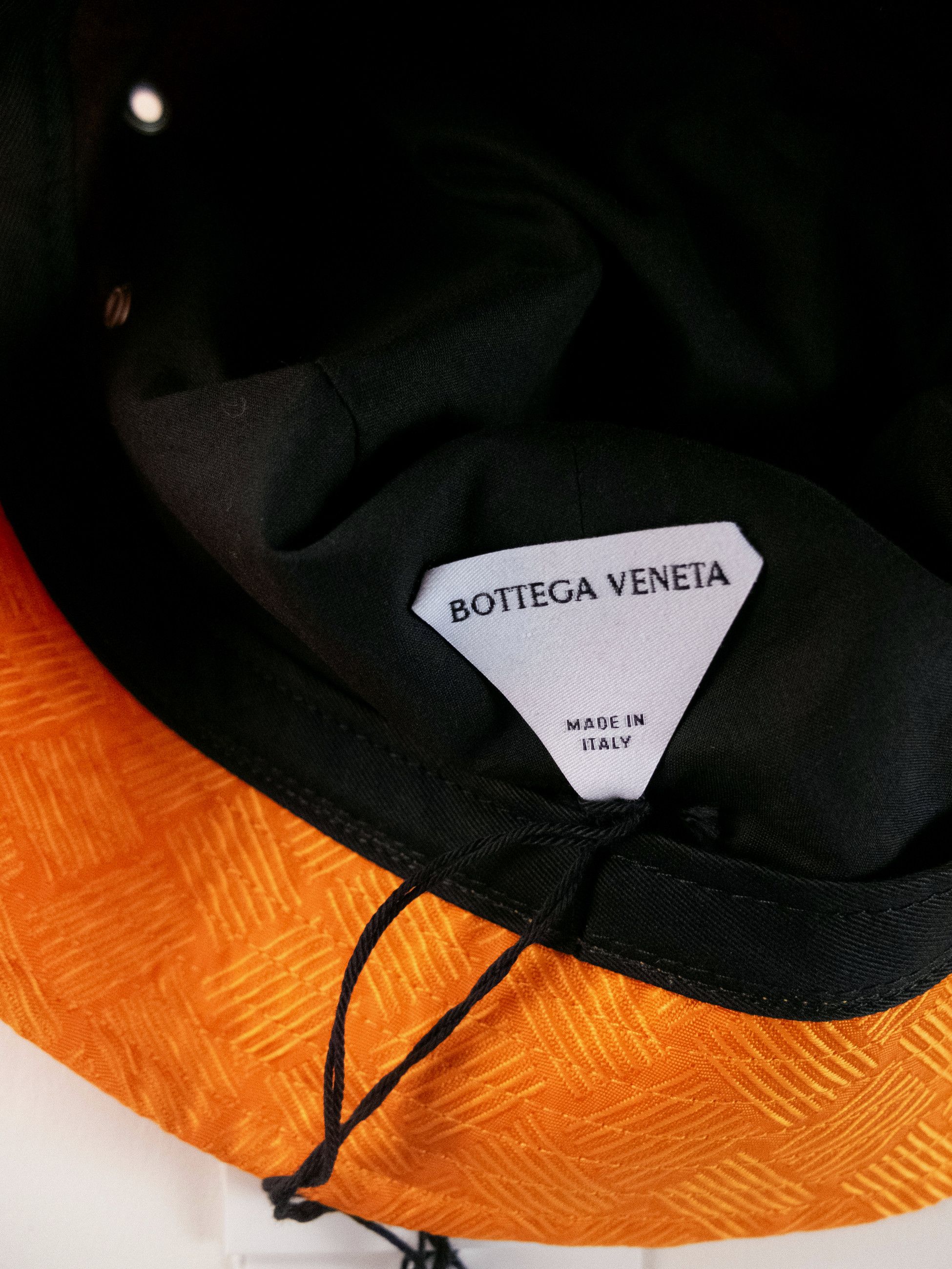 Bottega Veneta BOTTEGA VENETA intrecciato pattern orange bucket hat Medium Size ONE SIZE - 8 Thumbnail