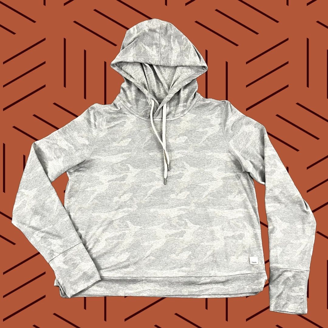 Vuori VUORI Hoodie Womens Medium Cropped Halo Essential Gray Camo Stretch Yoga Pullover Size M / US 6-8 / IT 42-44 - 1 Thumbnail