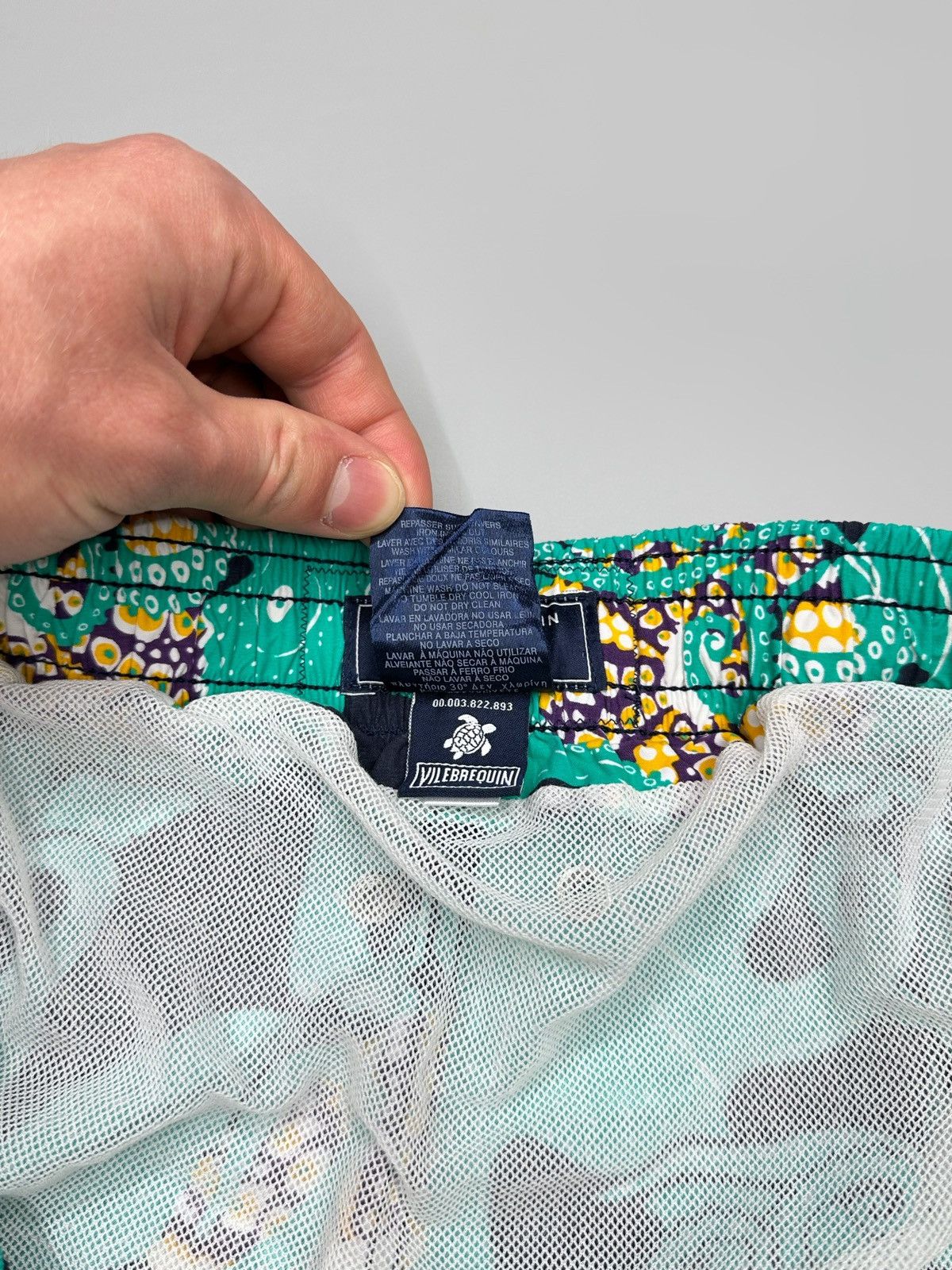 Vilebrequin Villebrequin Monogram Octopus Shorts Rare Size US 36 / EU 52 - 9 Thumbnail
