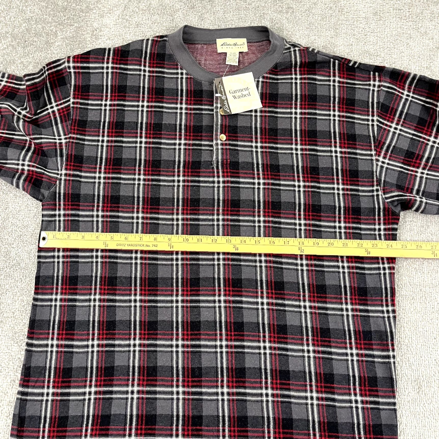 Eddie Bauer VINTAGE Eddie Bauer Men's Shirt XL Tall Plaid Henley Long Sleeve Pullover - Gray, Red, White, All Seasons Size US XL / EU 56 / 4 - 5 Thumbnail