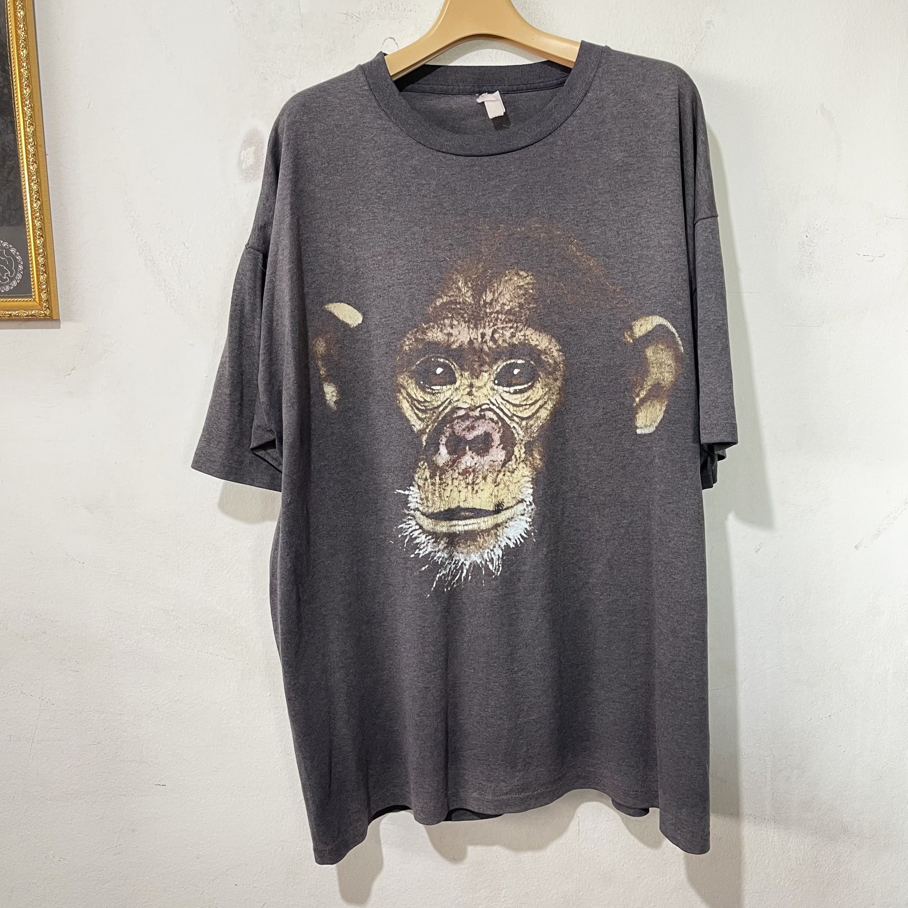 Vintage Vintage 90s Chimpanzee Monkey Face T-Shirt Size US XL / EU 56 / 4 - 1 Thumbnail