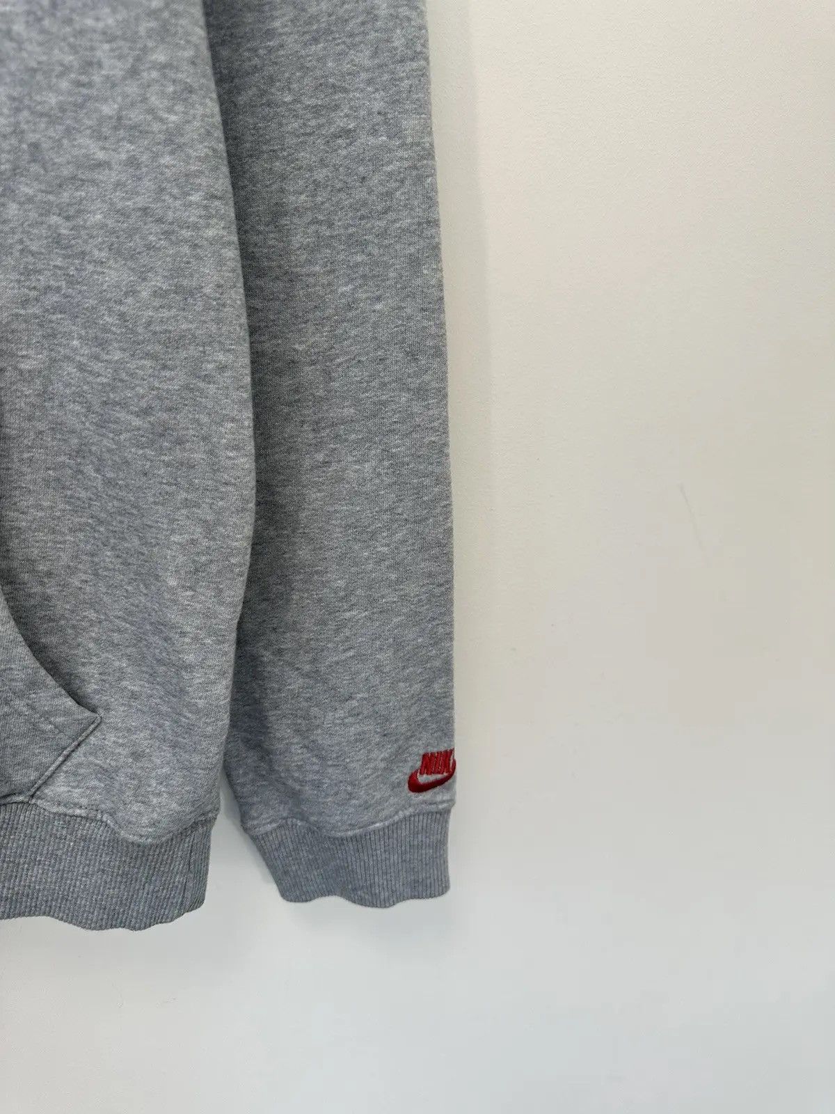 Nike × Vintage Vintage Nike Y2K Big Logo Retro Hype Gray Hoodie Size US S / EU 44-46 / 1 - 5 Thumbnail