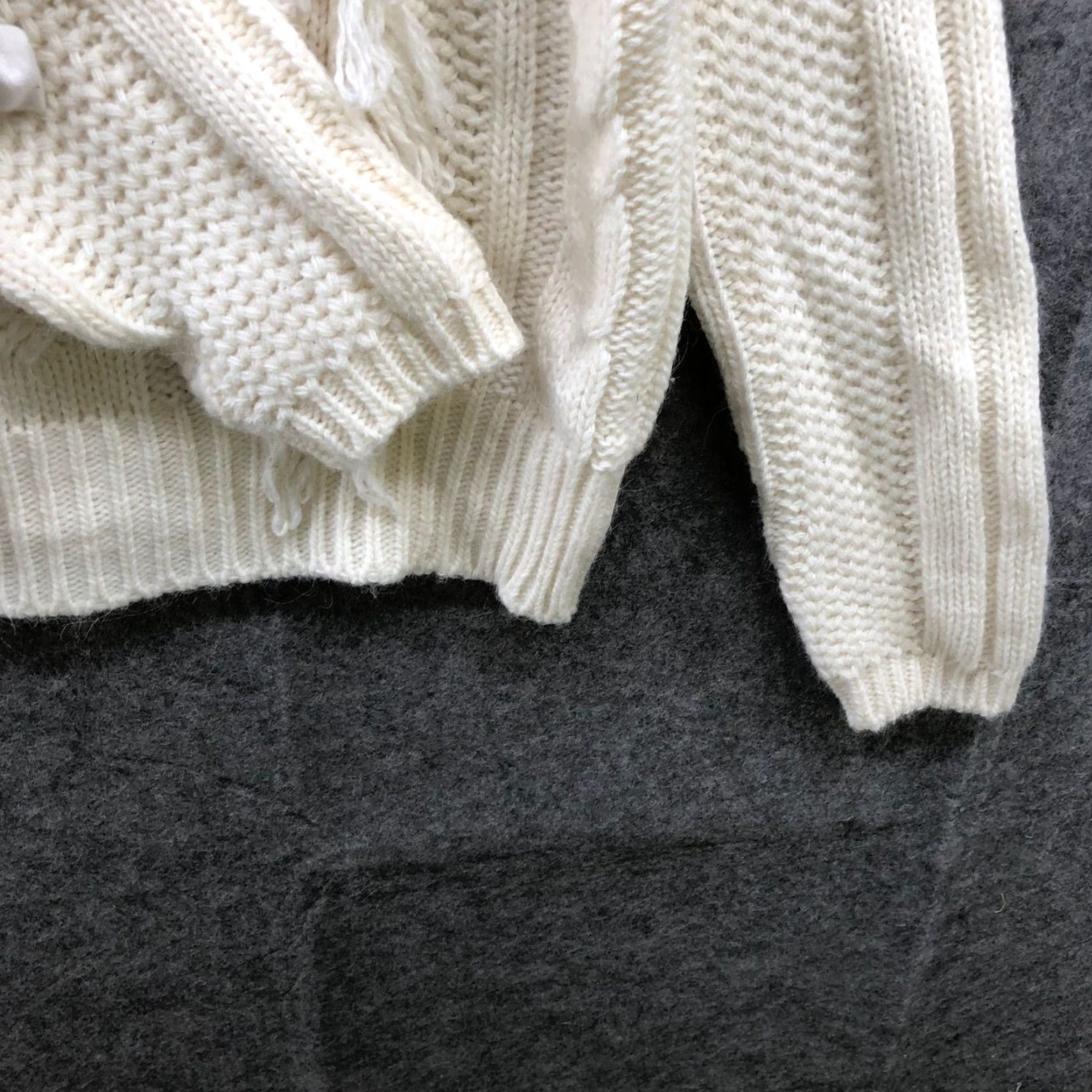 Vintage VINTAGE Elsa Manda Fringe Cable Knit Sweater Women’s M Wool Blend Ivory Size M / US 6-8 / IT 42-44 - 7 Thumbnail
