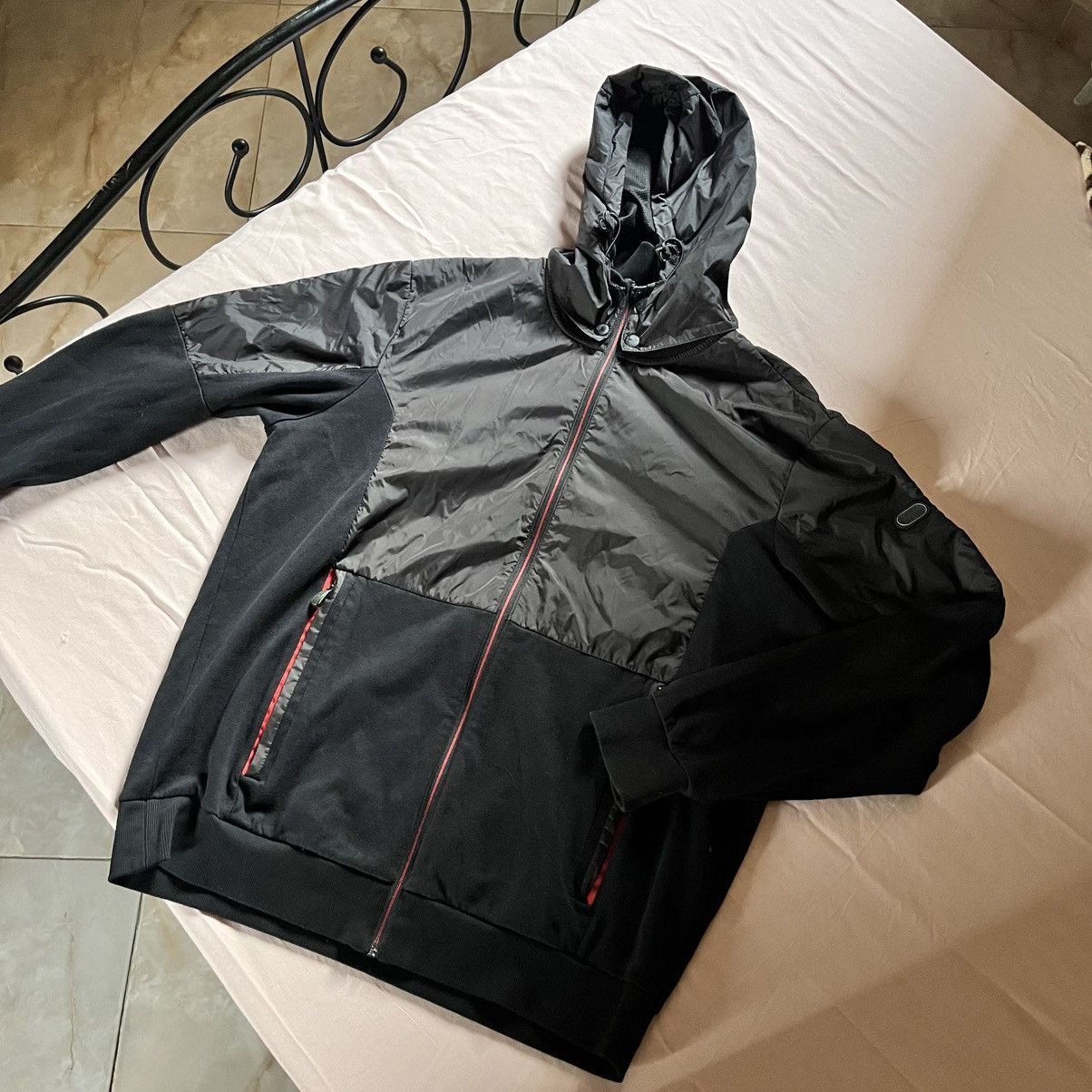 Hugo Boss Hugo Boss Men's Black Zip Up Light Jacket Size XL Size US XL / EU 56 / 4 - 1 Thumbnail