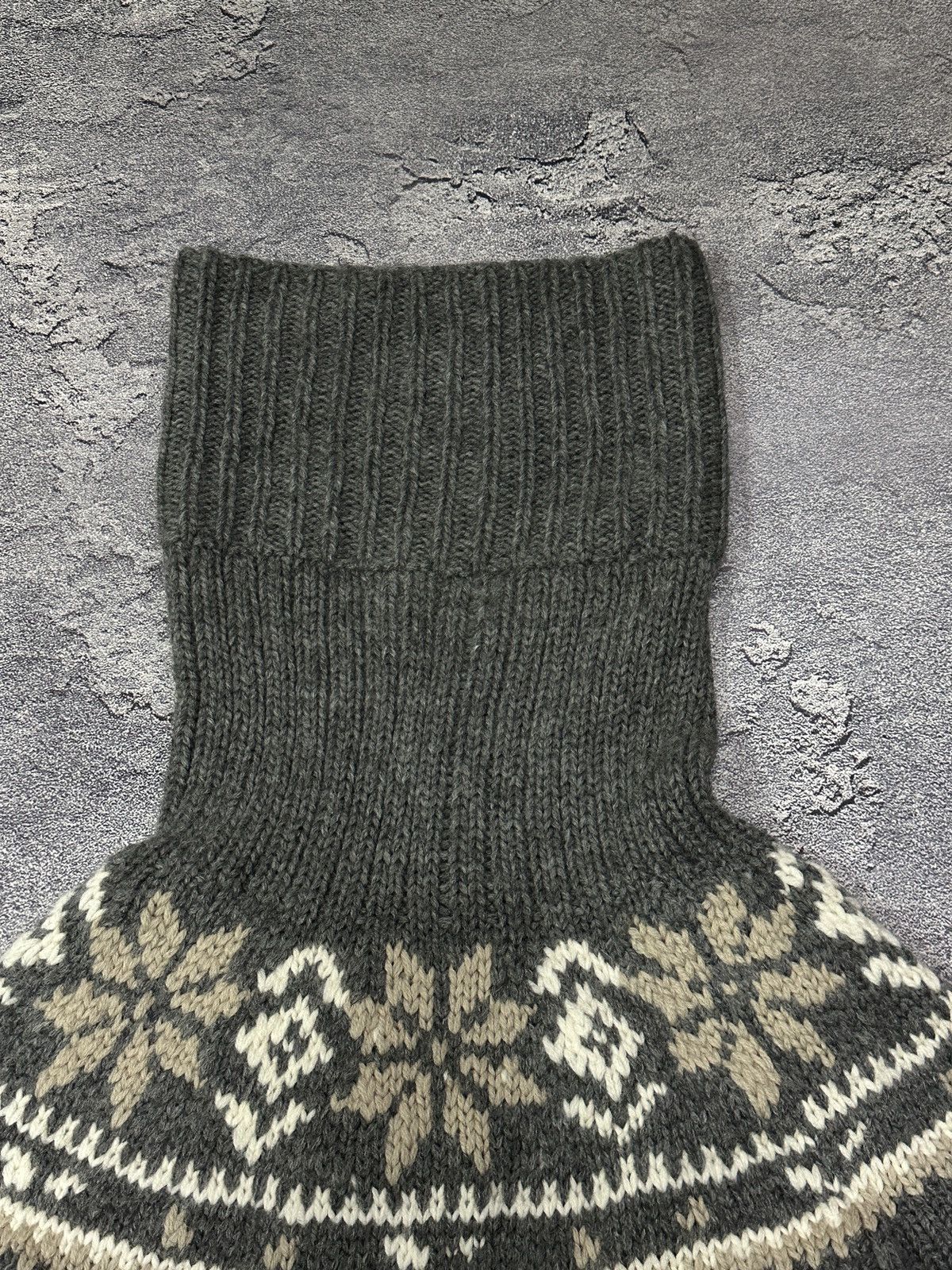 Moncler Vintage Moncler Wool Fair Isle Knit Turtleneck Sweater S Size S / US 4 / IT 40 - 10 Thumbnail