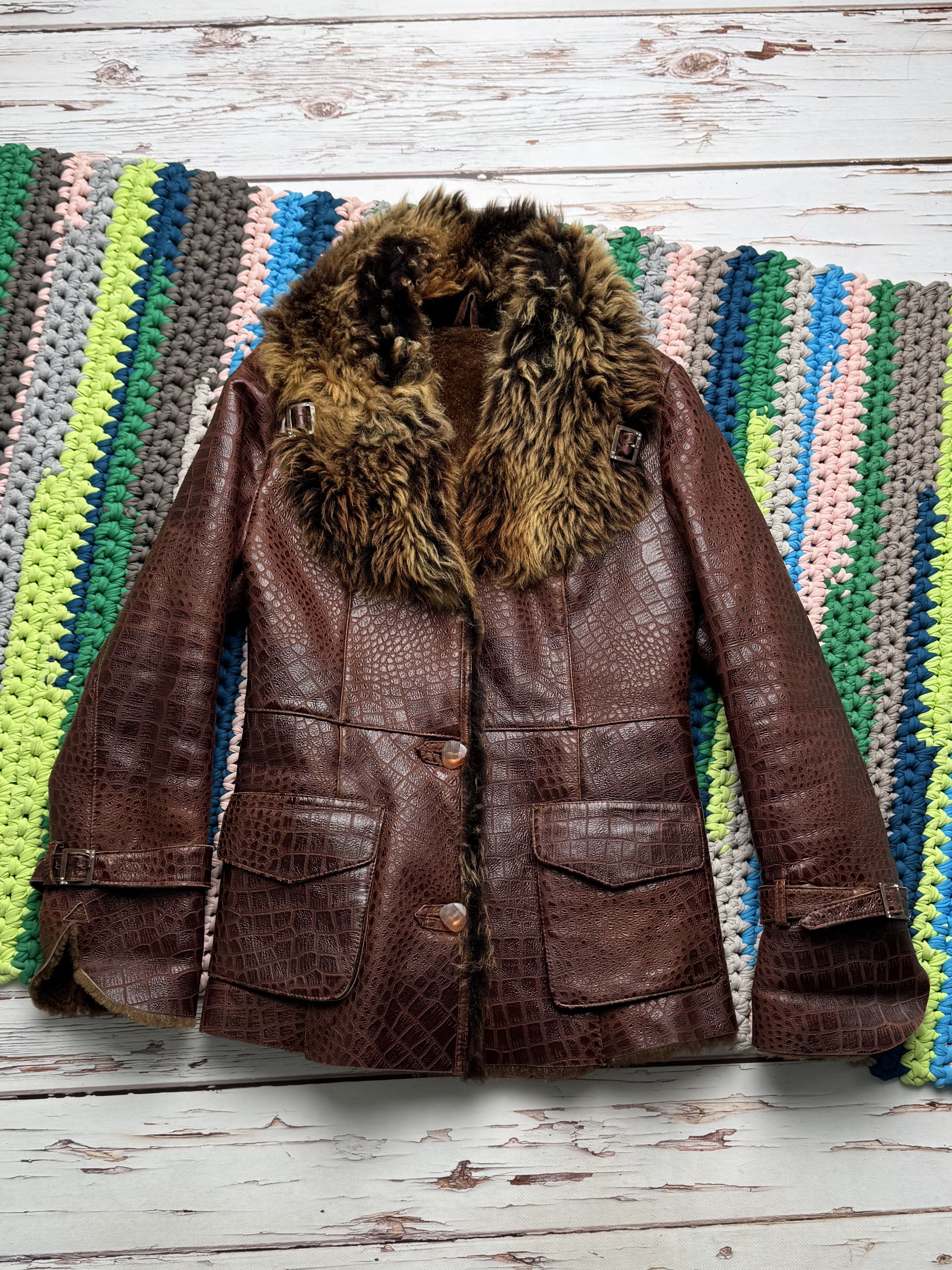 Vintage Vintage Brown Embossed Leather Shearling Y2K Jacket Size M / US 6-8 / IT 42-44 - 5 Thumbnail