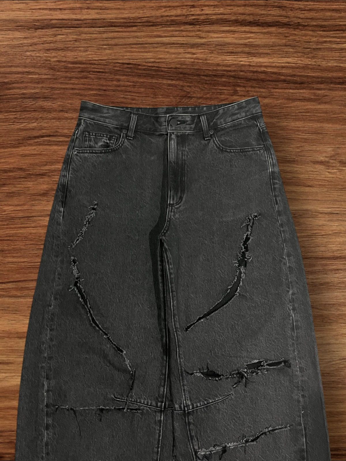 Japanese Brand ⚡️Crazy⚡️Vintage Japanese Brand Trash Black Wash Barrel Jeans Size US 31 - 3 Thumbnail