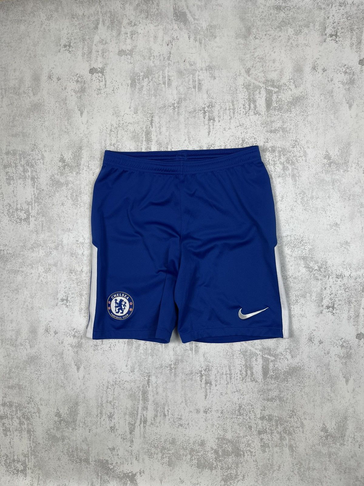 Nike Nike Chelsea 17/18 Home Breathe Squad Shorts Size US 31 - 1 Thumbnail