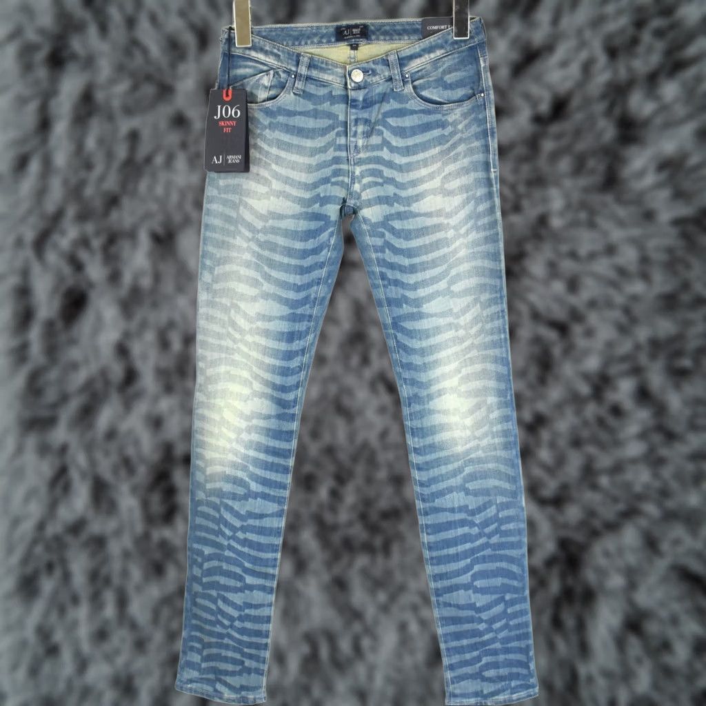 Vintage ARMANI JEANS J06 Skinny Fit Jeans Women's Slim US 24 Zip Fly Size 42" / US 20 - 1 Thumbnail