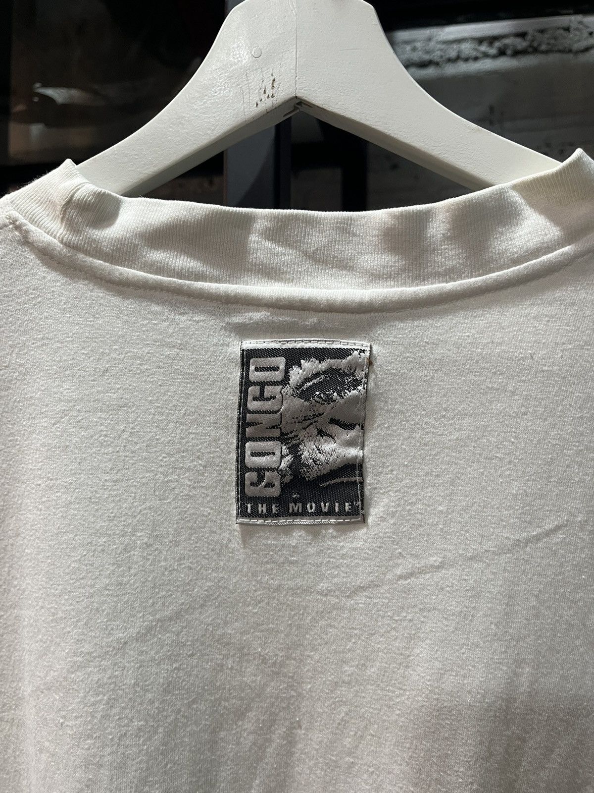Vintage Congo The Movie Where You Are The Endangered Species Tee 90s Size US L / EU 52-54 / 3 - 5 Thumbnail