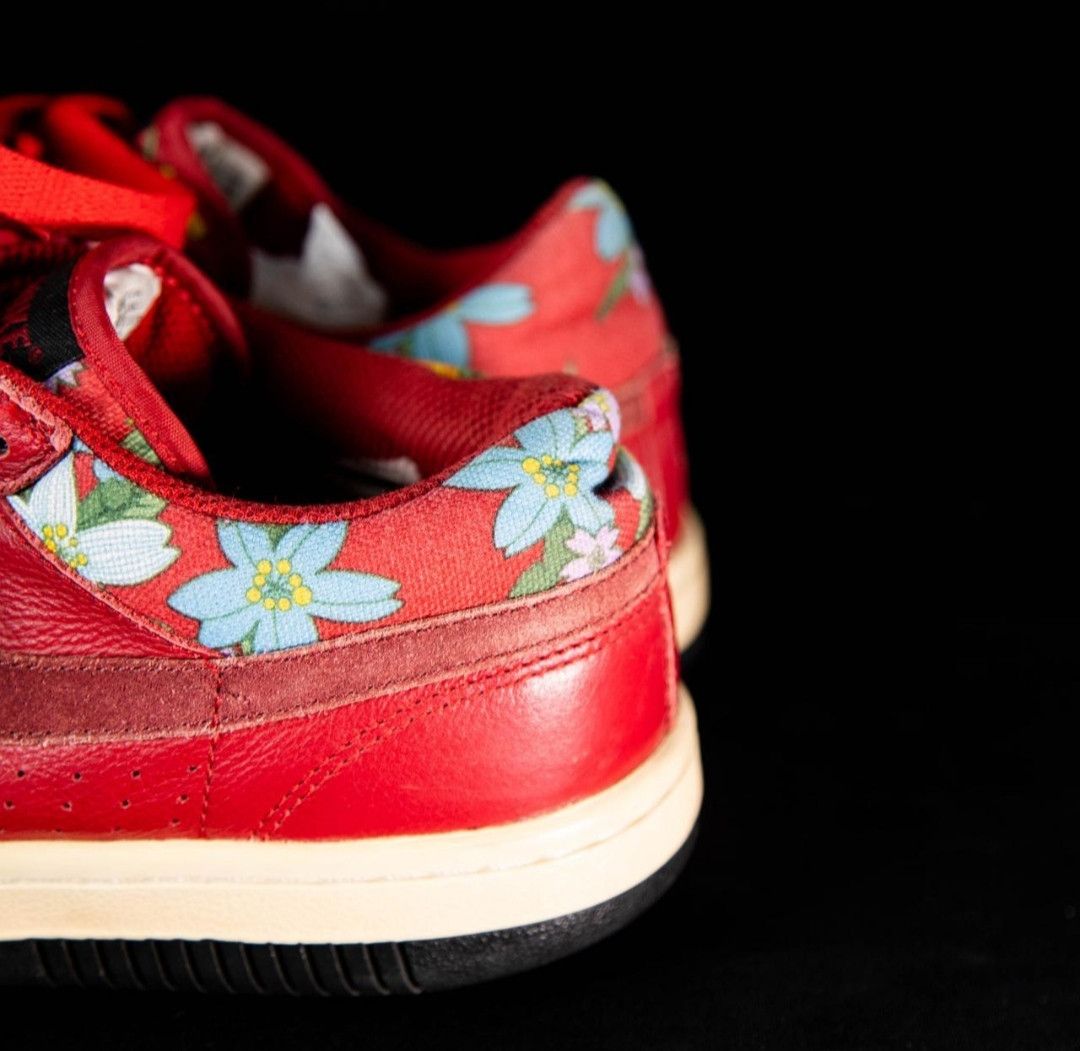 Nike Nike Red Floral sneakers Size US 10 / IT 40 - 2 Thumbnail