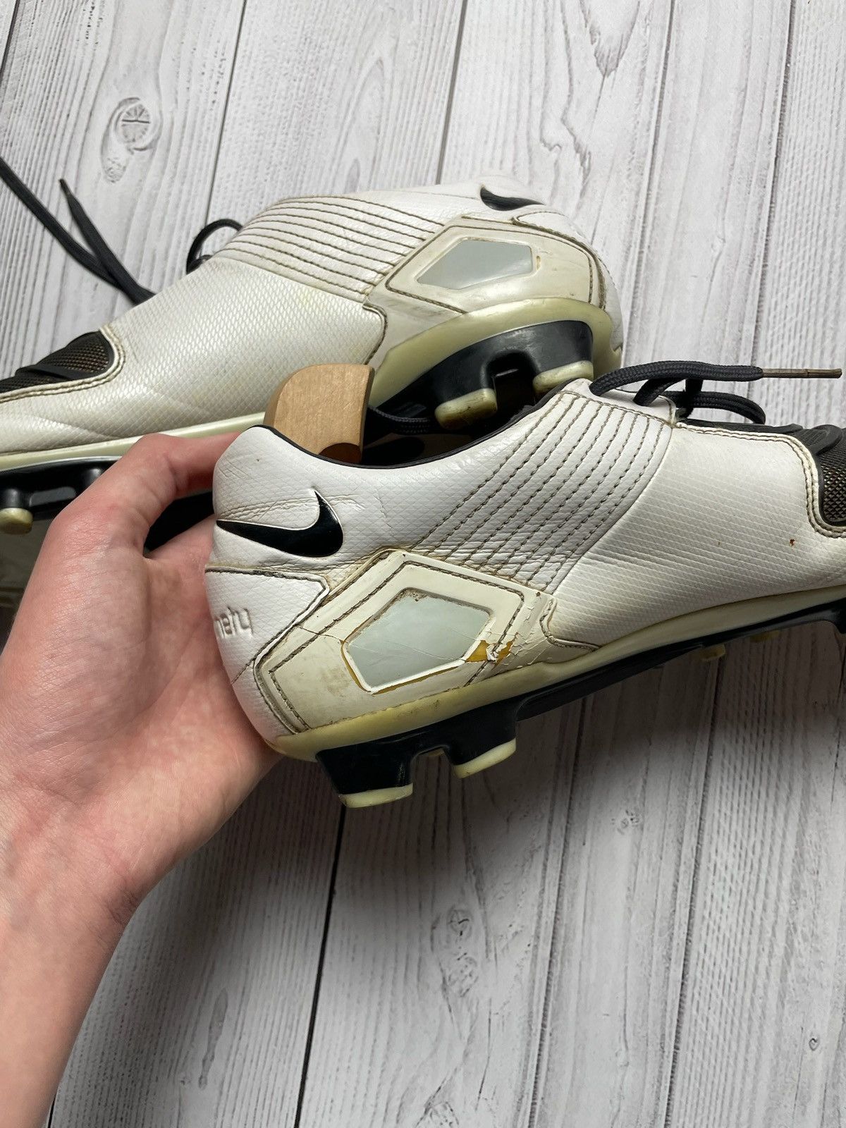 Nike × Vintage Vintage Nike total 90 boots white soccer boots Size US13 Size US 13 / EU 46 - 7 Thumbnail