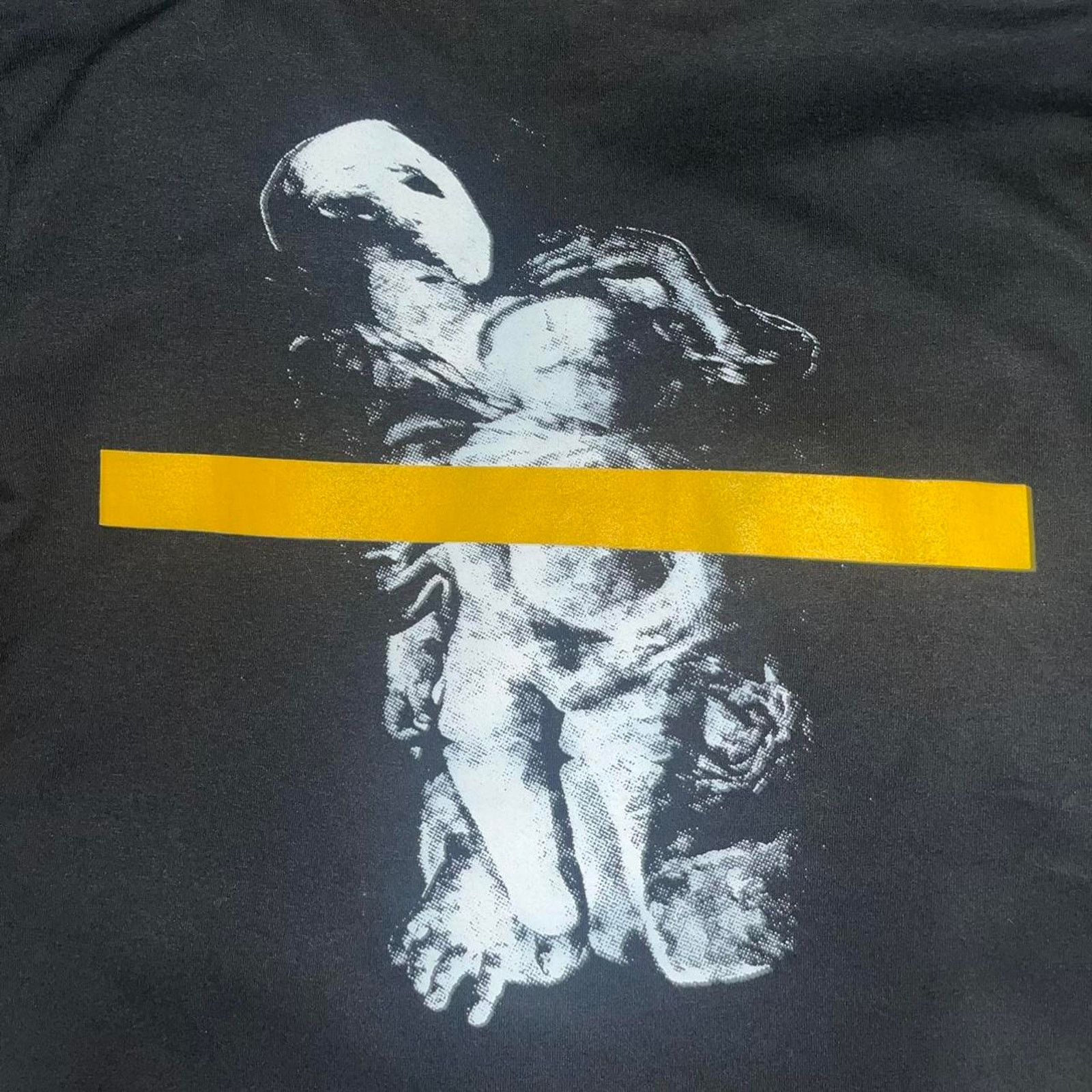 Other Lil ugly mane collapse and appear vneck Size US L / EU 52-54 / 3 - 5 Thumbnail