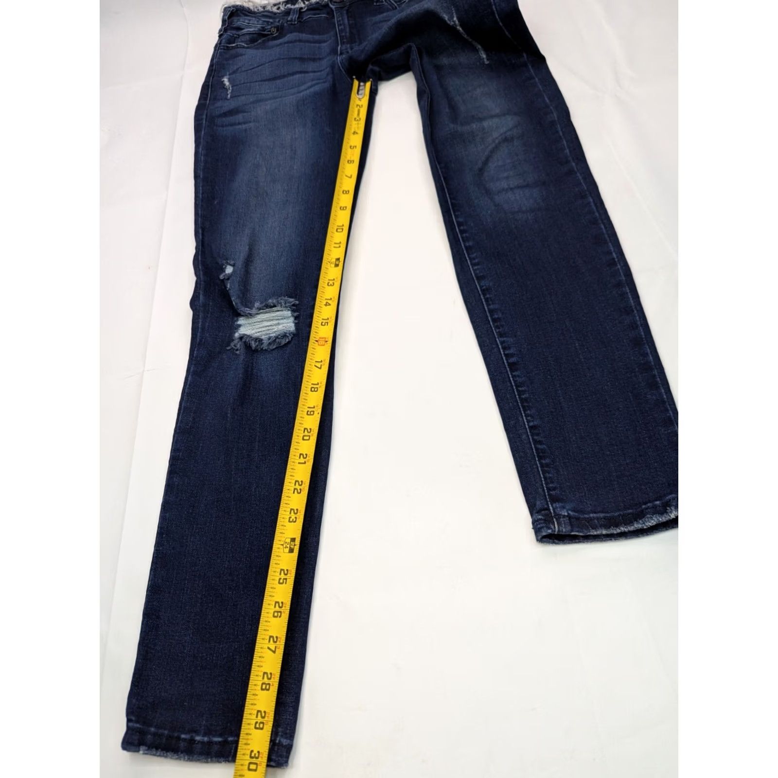 Vintage Kancan Kiri Mid Rise Distressed Tapered Jeans Women 28 30" Inseam Stretch Blue Size 28" / US 6 / IT 42 - 3 Thumbnail
