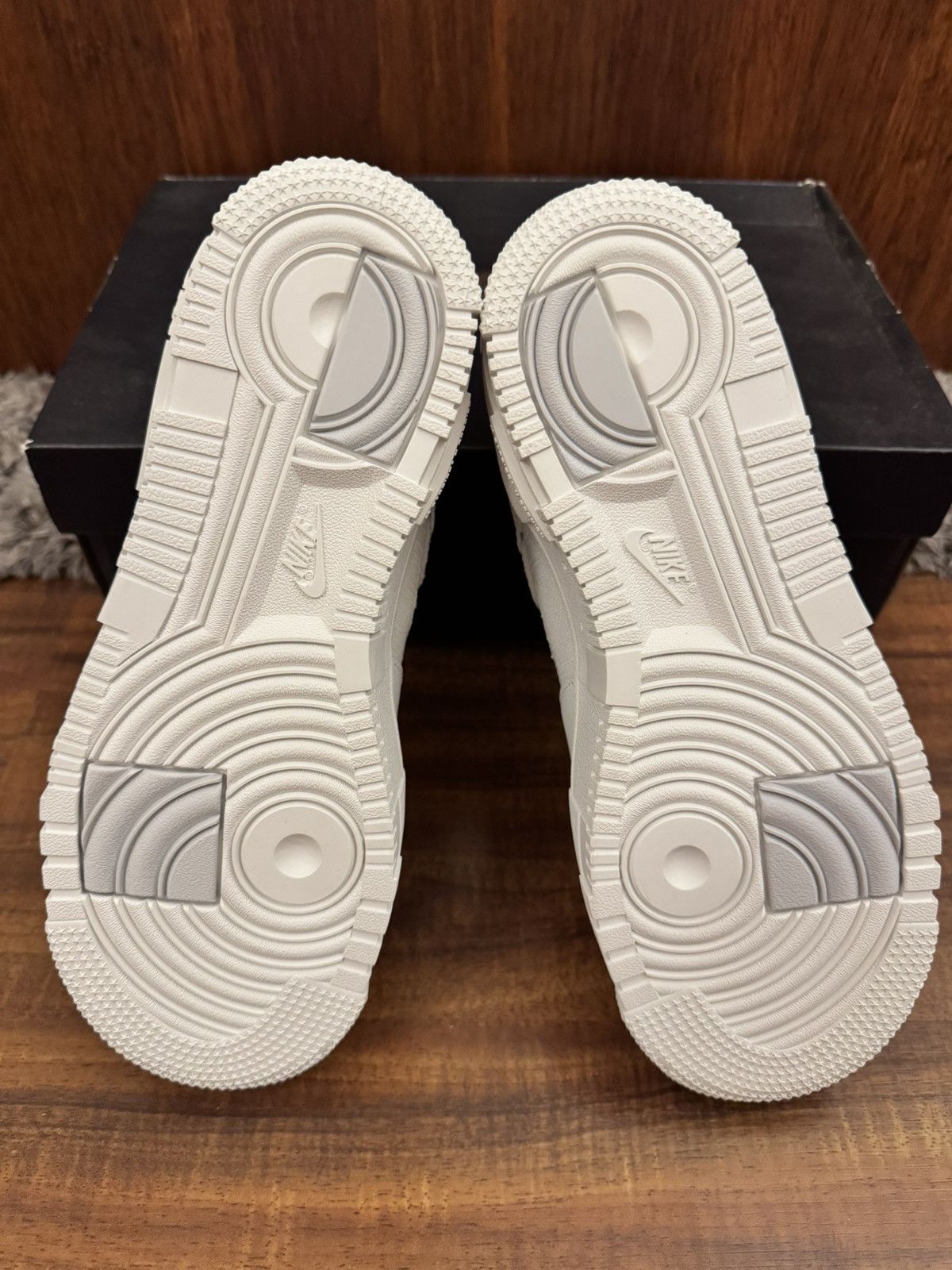 Nike Nike Air Force 1 Pixel Summit white CK6649-102 women’s 7 Size US 7 / IT 37 - 5 Thumbnail