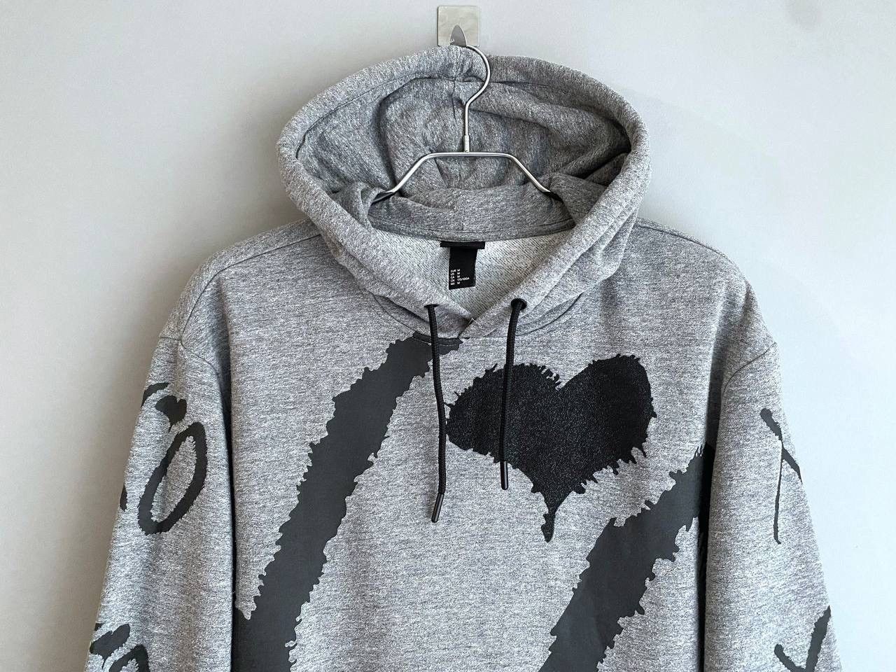 H&M × The Weeknd H&M x The Weekend XO Big Logo Grey Hoodie, Size M Size US M / EU 48-50 / 2 - 3 Thumbnail