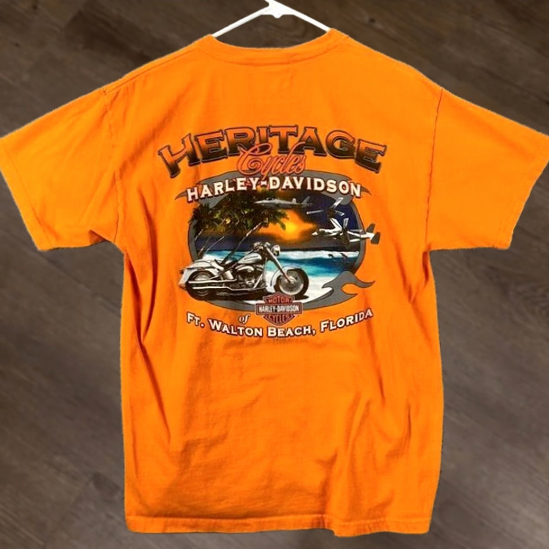 Harley Davidson VINTAGE Harley-Davidson T-Shirt Mens Large Orange Graphic Beefy Tee Made In USA Size US L / EU 52-54 / 3 - 1 Thumbnail