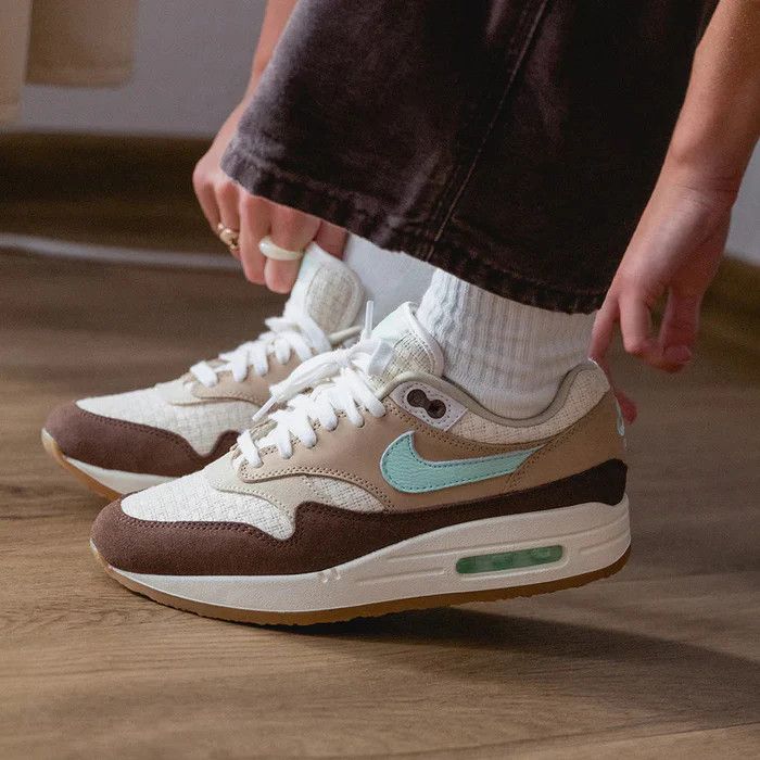 Nike Nike Air Max 1 Crepe Hemp Mint Brown Mens Brand New DS sz 12 Size US 12 / EU 45 - 7 Thumbnail