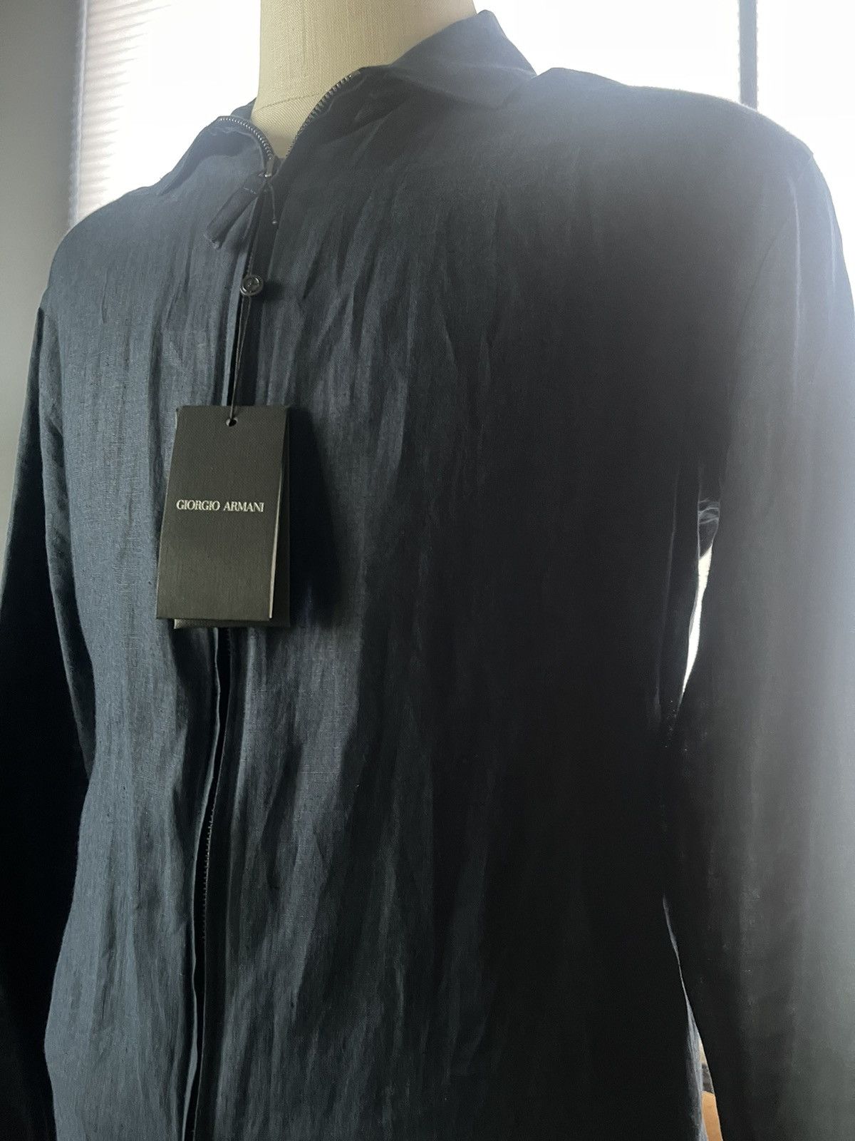 Giorgio Armani GIORGIO ARMANI ZIP SPORT SHIRT 41/16 (REG FIT) LINEN, NWT Size US L / EU 52-54 / 3 - 11 Thumbnail