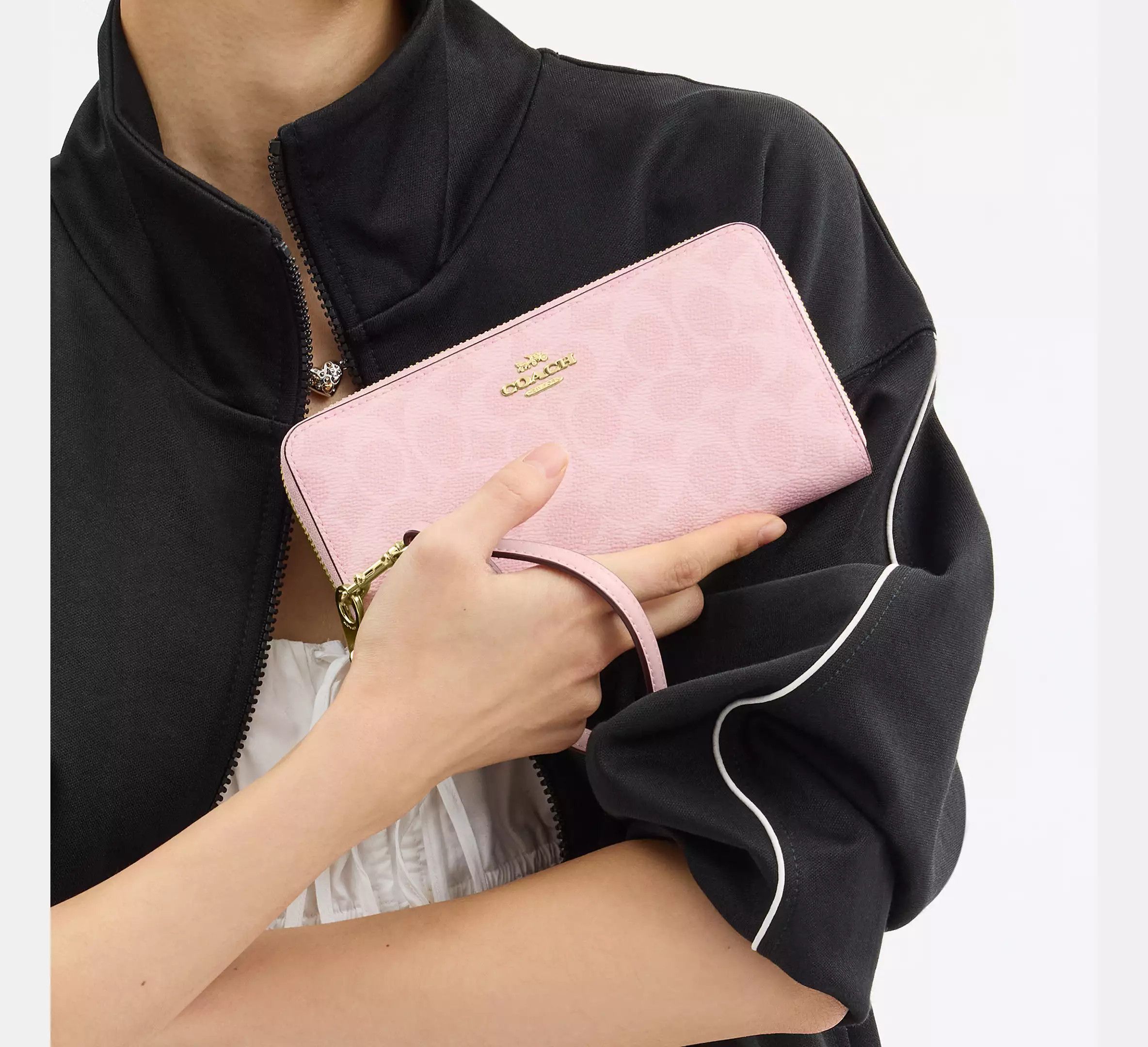 Coach Long Zip Around Wallet In Signature Canvas CW778 Size ONE SIZE - 7 Thumbnail