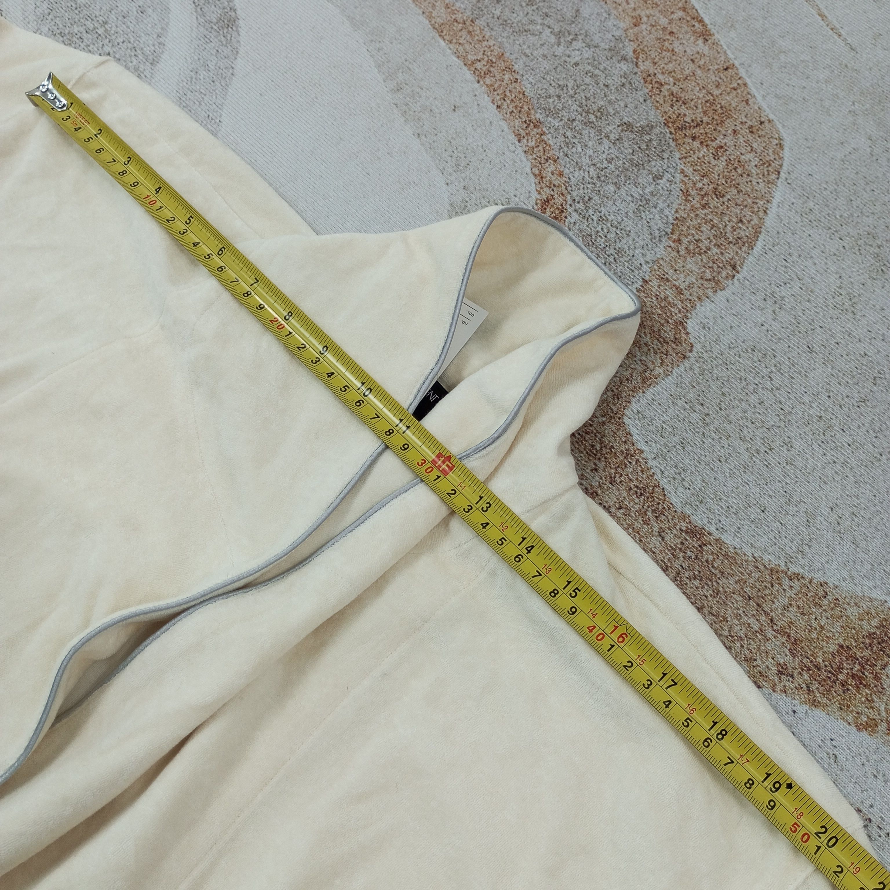 Yves Saint Laurent Yves Saint Laurent Shower Jacket Style c229n23 Size US L / EU 52-54 / 3 - 8 Thumbnail