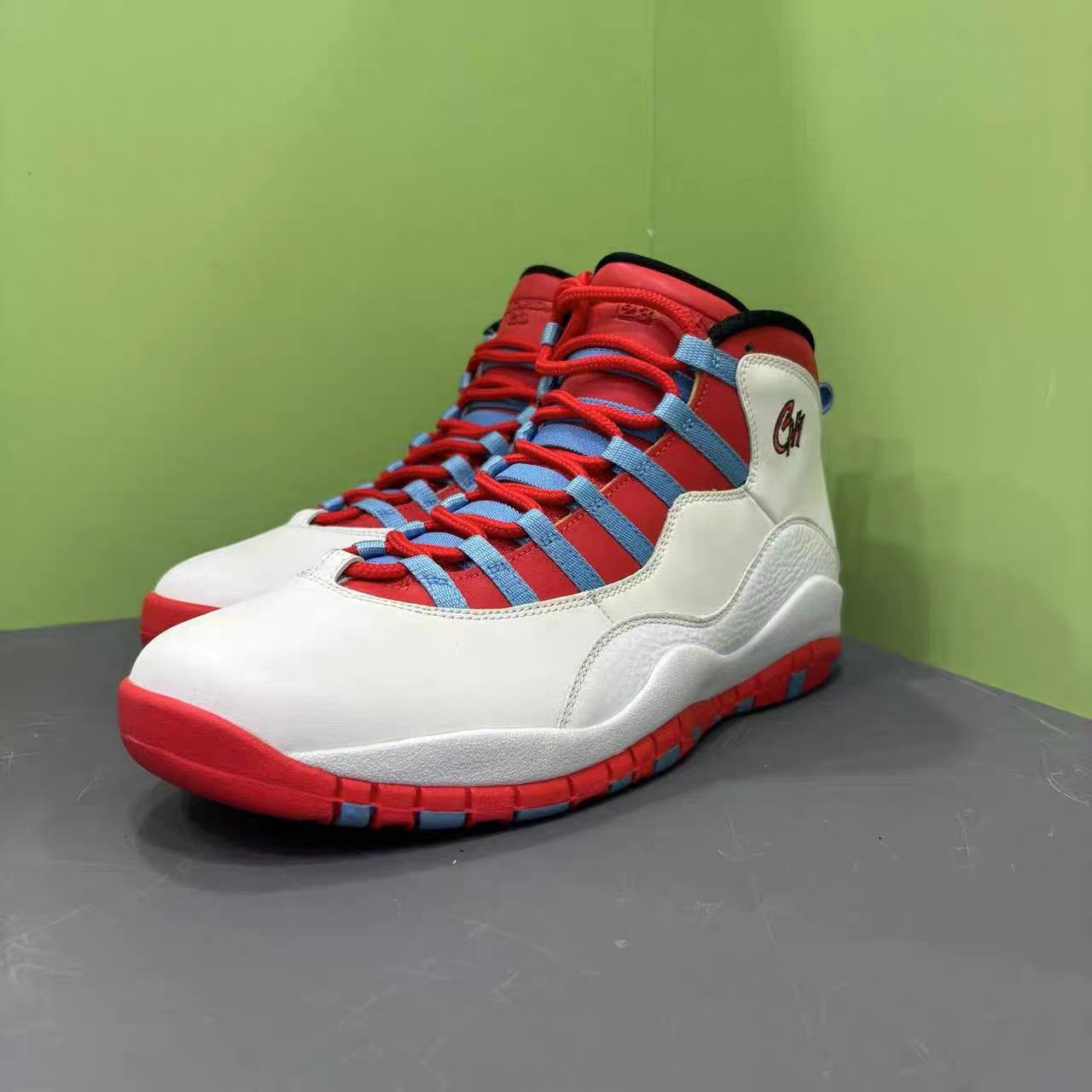 Jordan Brand Air Jordan 10 Chicago White Orange K15 Size US 11.5 / EU 44-45 - 1 Thumbnail