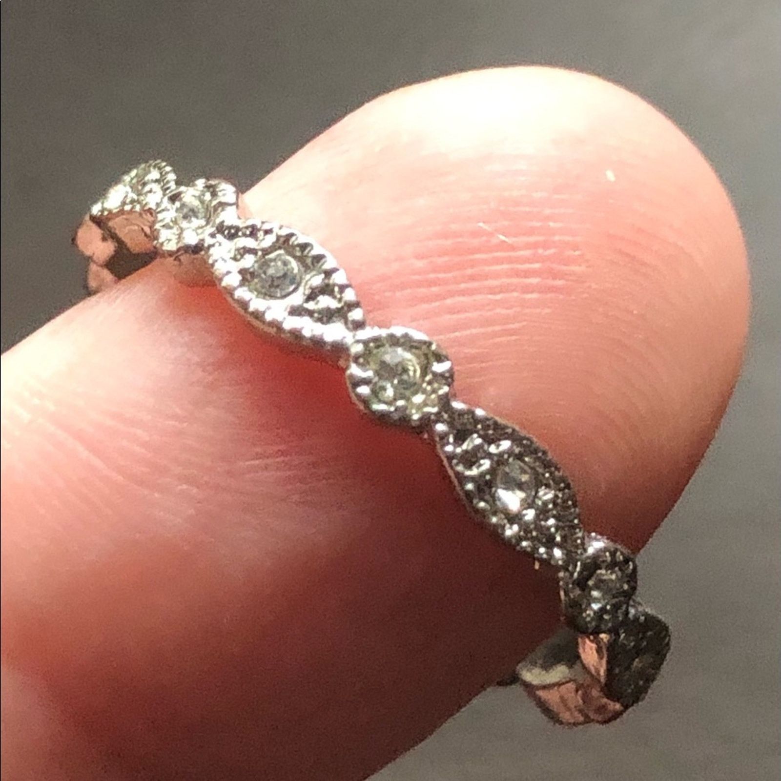 Vintage Vintage 80s clear rhinestone stackable band ring 10 Size ONE SIZE - 1 Thumbnail
