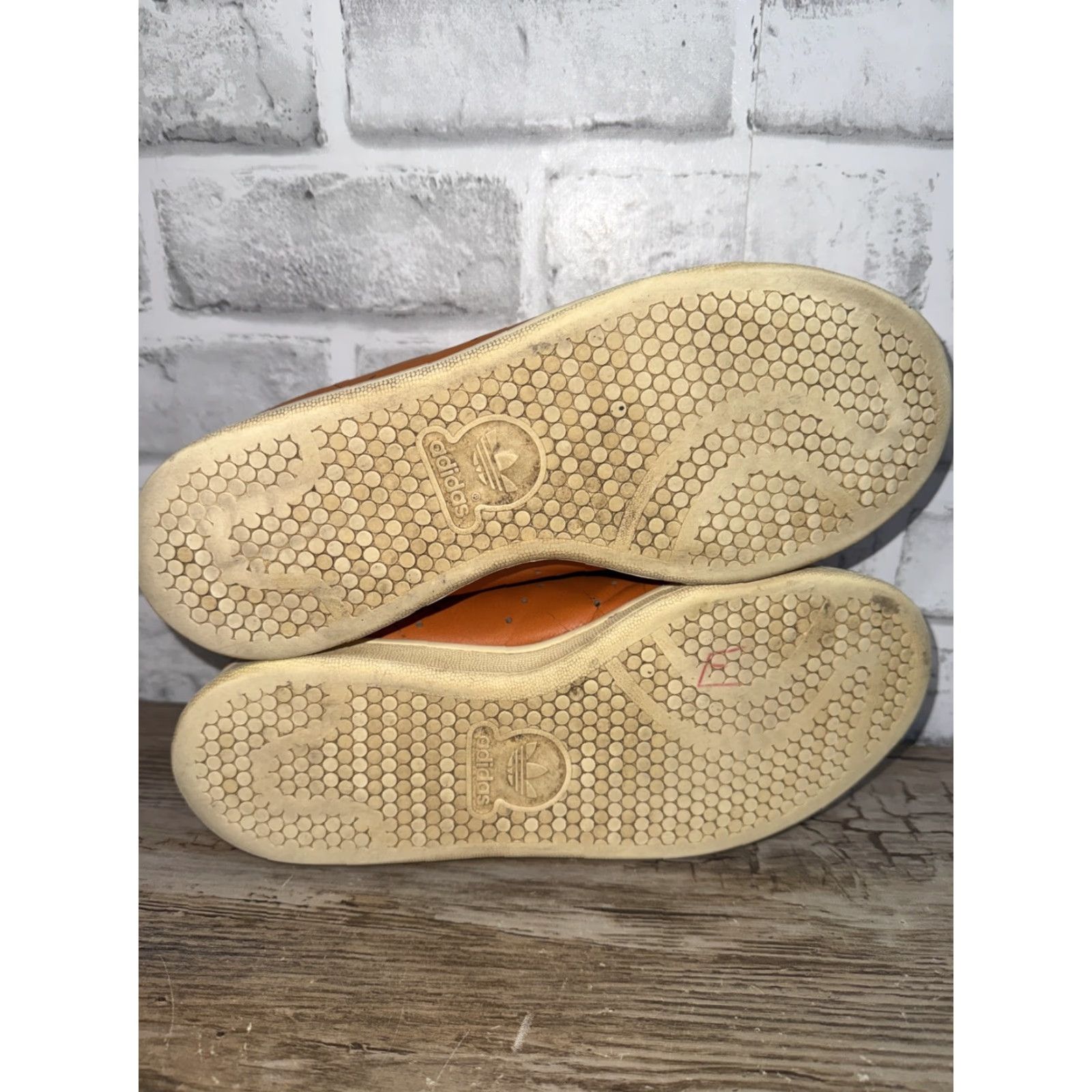 Adidas **Lion King Scar Adidas Stan Smith Mens Orange Size 6 Sneaker** User: **Scar Lion King Adidas Stan Smith Mens Orange Size 6 Sneaker** Size US 6 / EU 39 - 8 Thumbnail
