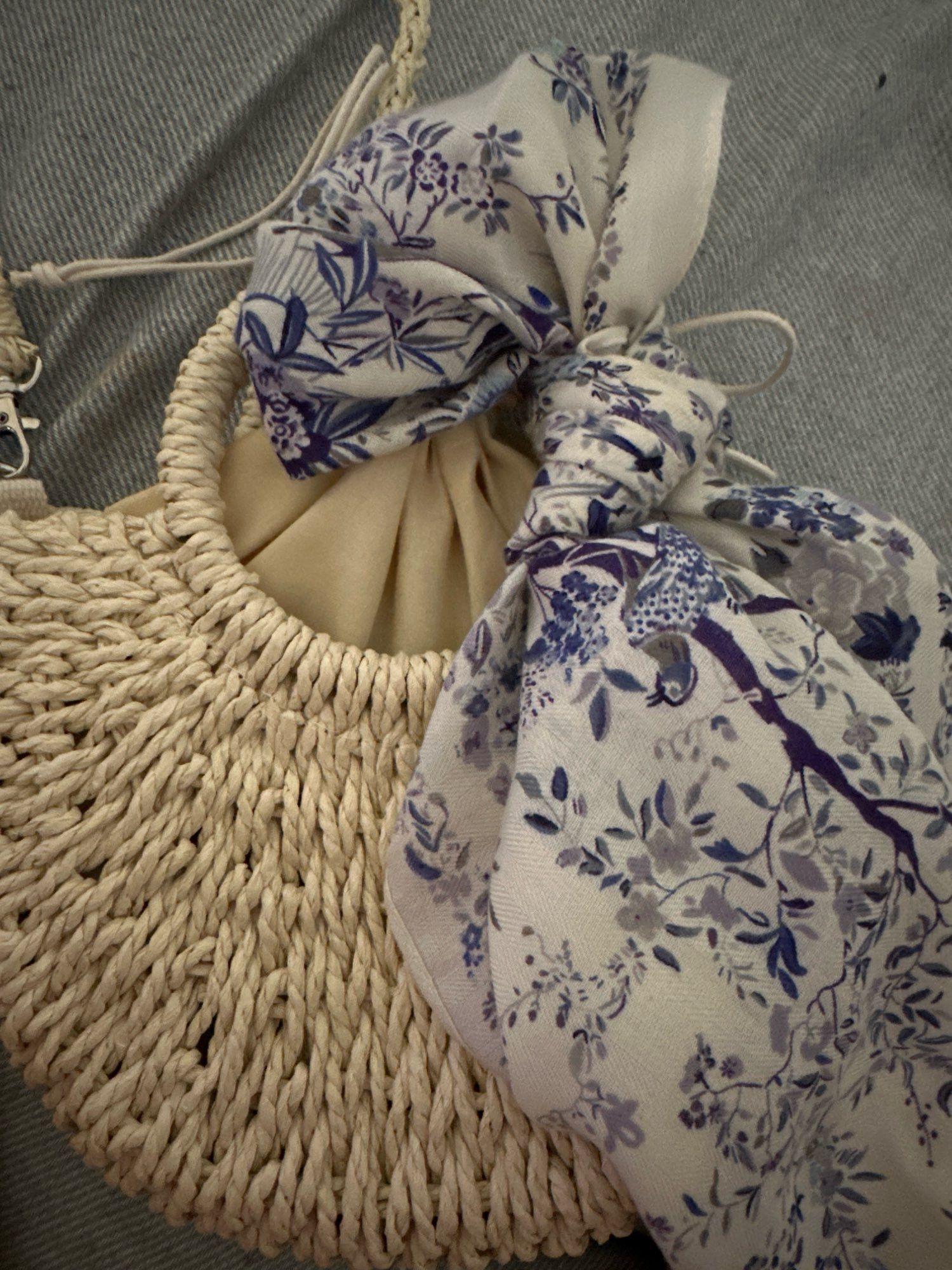 Japanese Brand × Vintage Leaves Pattern Square Scarf Size ONE SIZE - 3 Thumbnail