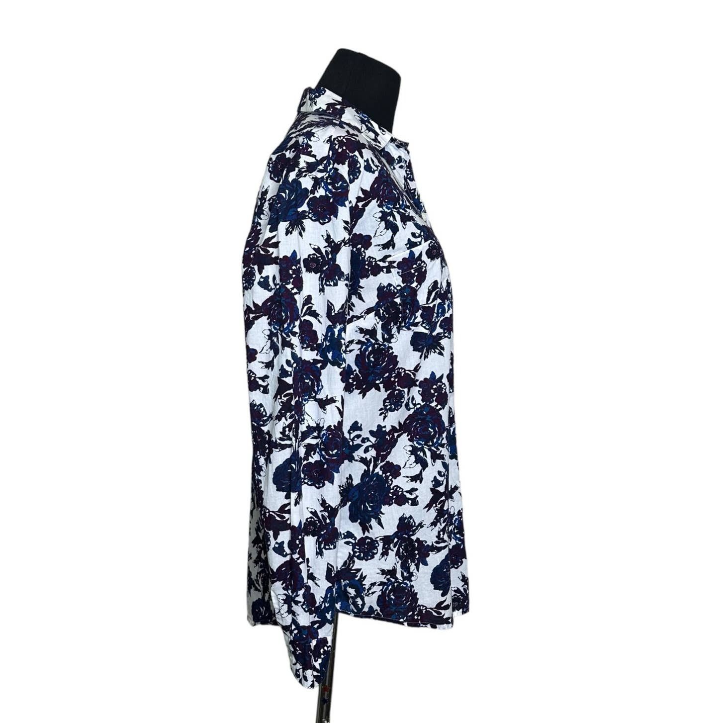 Loft Loft blue floral buttoned long sleeves blouse size small Size S / US 4 / IT 40 - 5 Thumbnail