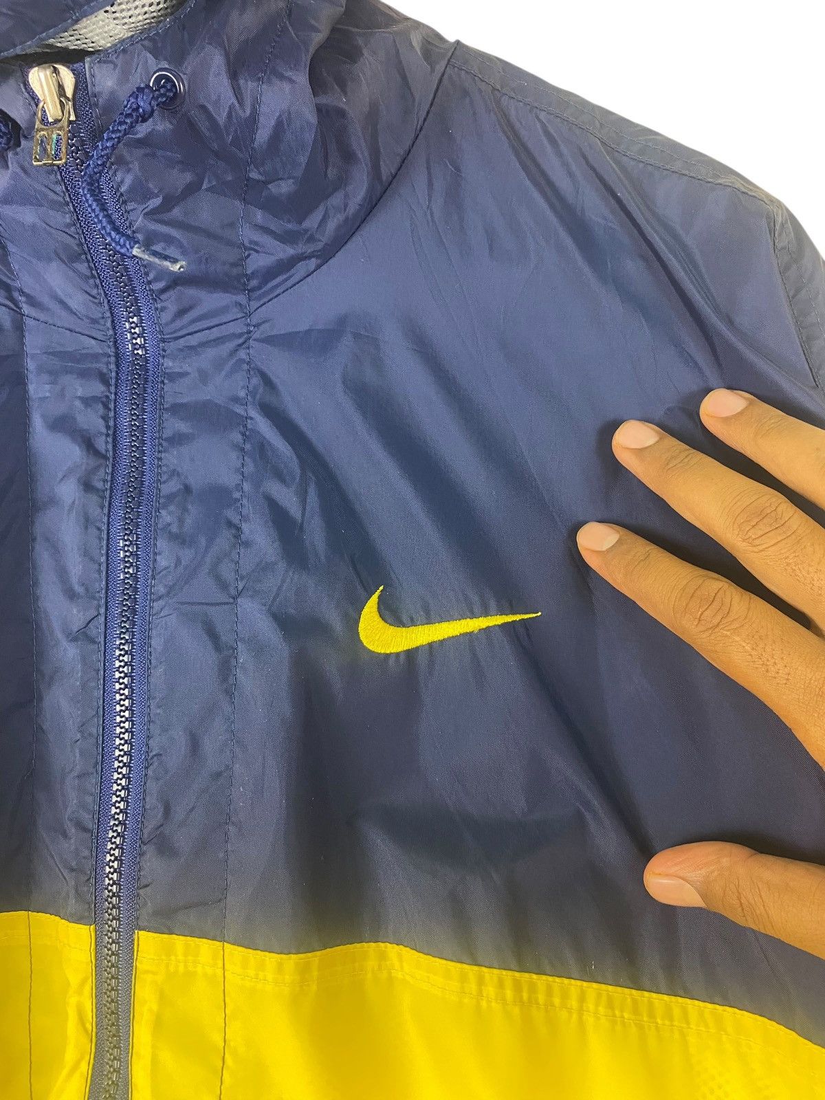 Nike × Vintage Vintage 90s Nike Small Swoosh Windbreaker Hoodie Size US M / EU 48-50 / 2 - 6 Thumbnail