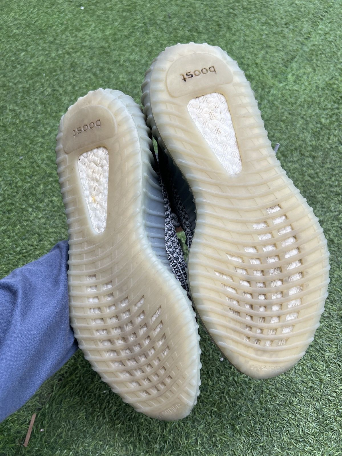 Yeezy adidas Yeezy Boost 350 V2 'Ash Blue' GY7657 Size US 10 / EU 43 - 6 Thumbnail