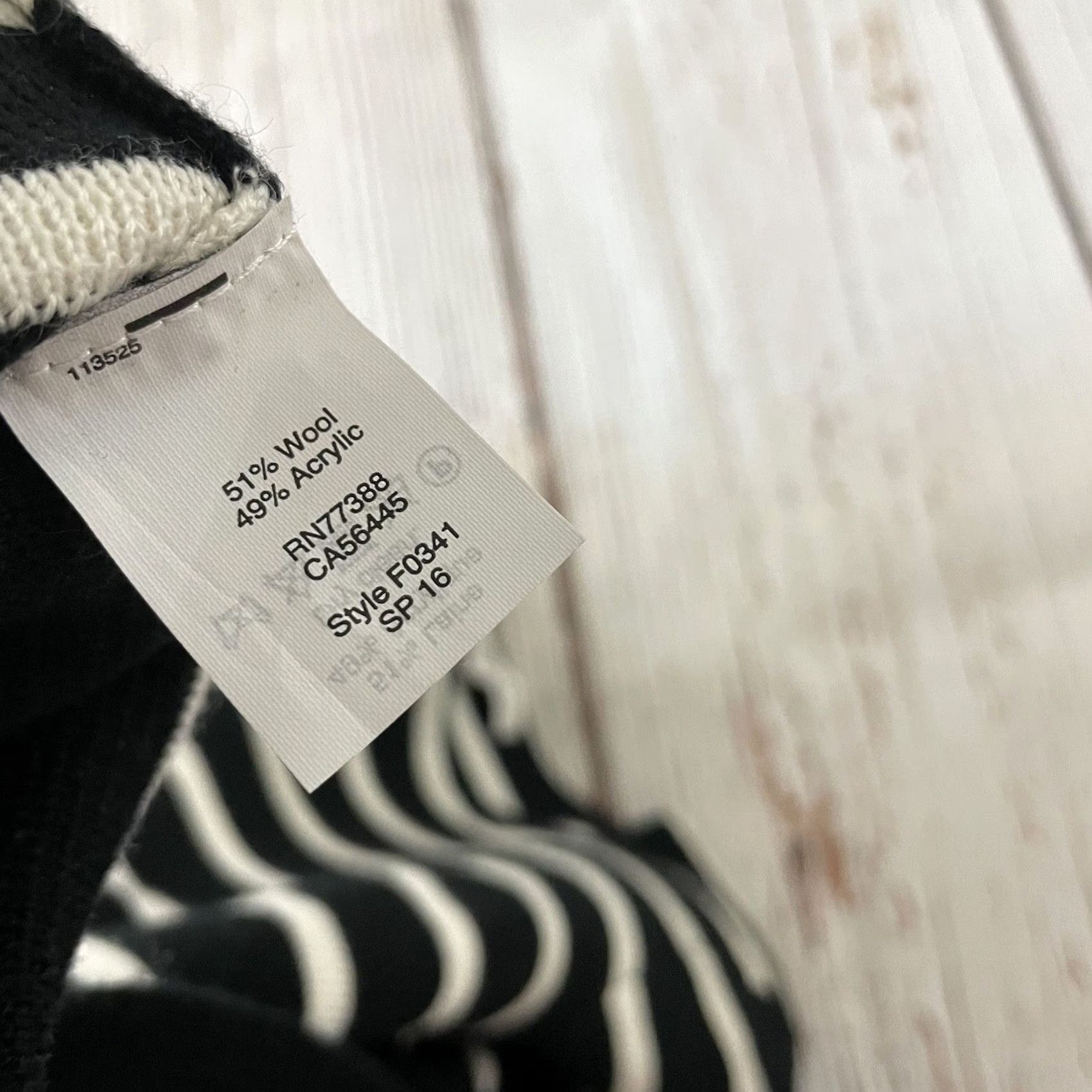 Madewell VINTAGE? Madewell Short Sleeve Striped Sweater Top Women's Small Black White Wool Blend Size S / US 4 / IT 40 - 5 Thumbnail