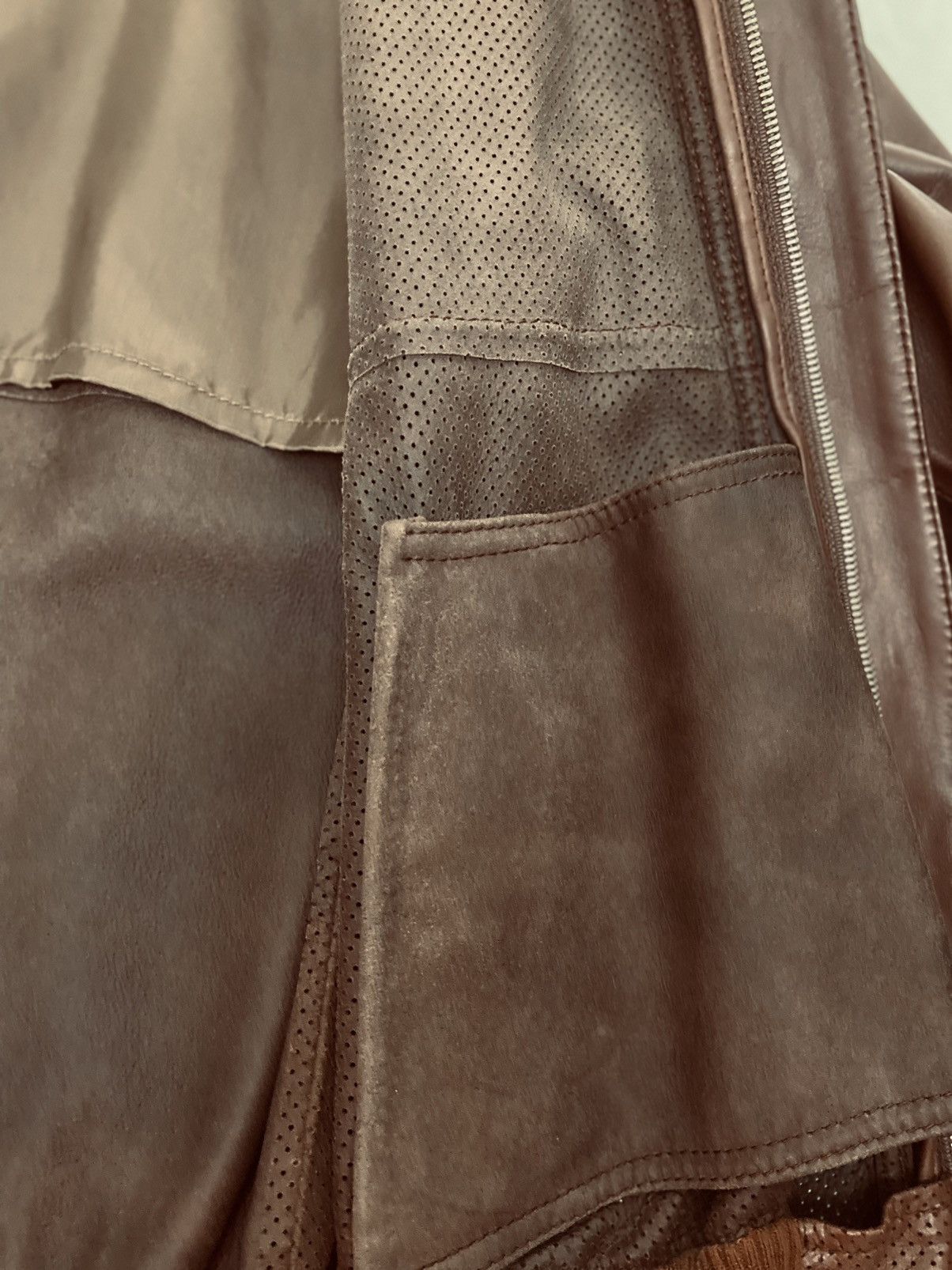 Malo Malo 🇮🇹 Mocha French Calfskin Pinhole Front Bomber 48 NWT Size US M / EU 48-50 / 2 - 12 Thumbnail