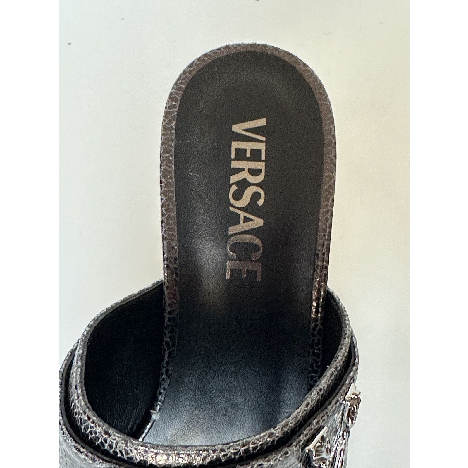 Versace Versace Virtus Leather Black Sandals Shoes 7 US 1011901 Size US 7 / IT 37 - 9 Thumbnail