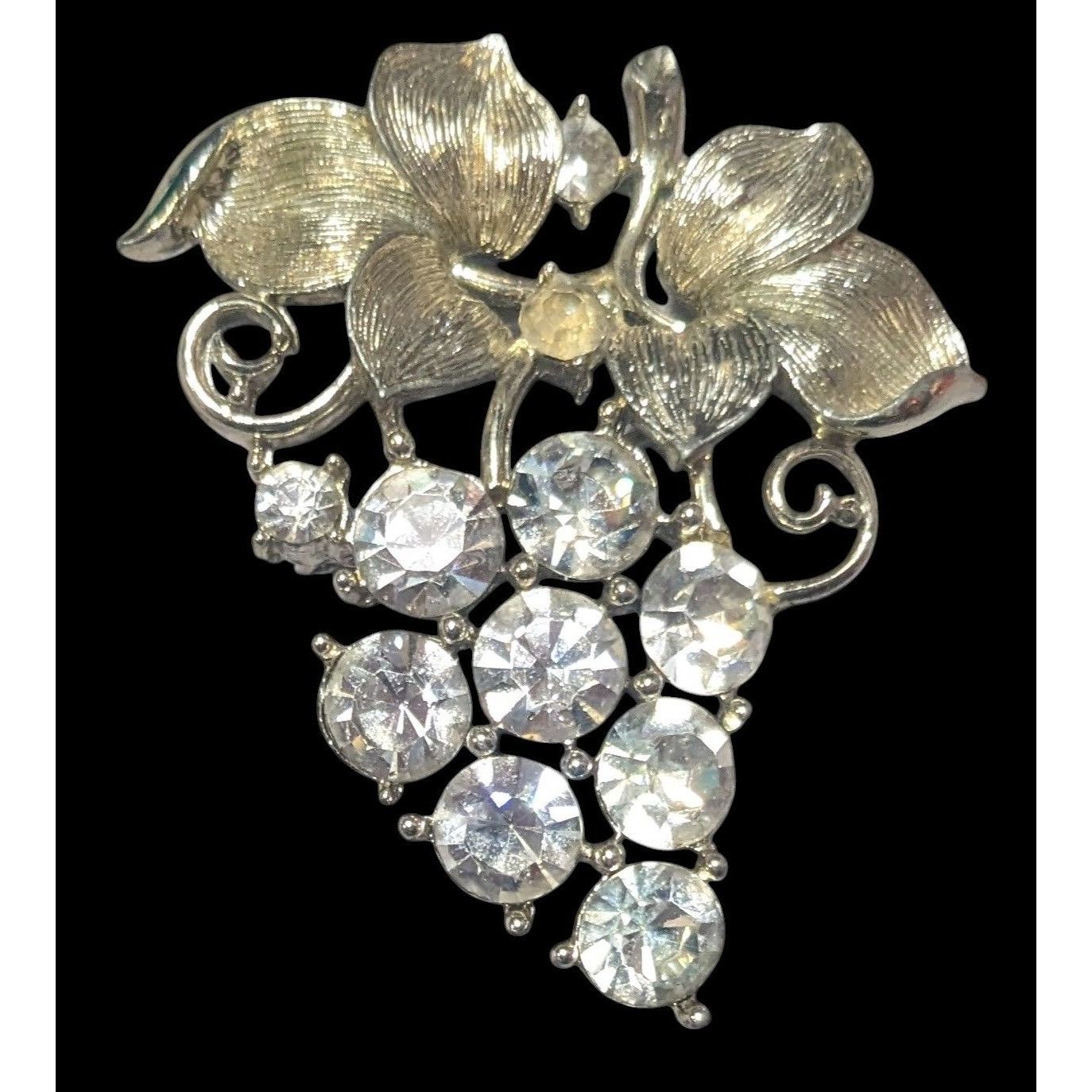 Other Vintage Lisner Grape Bunch Gold Tone Rhinestone Brooch Size ONE SIZE - 1 Thumbnail