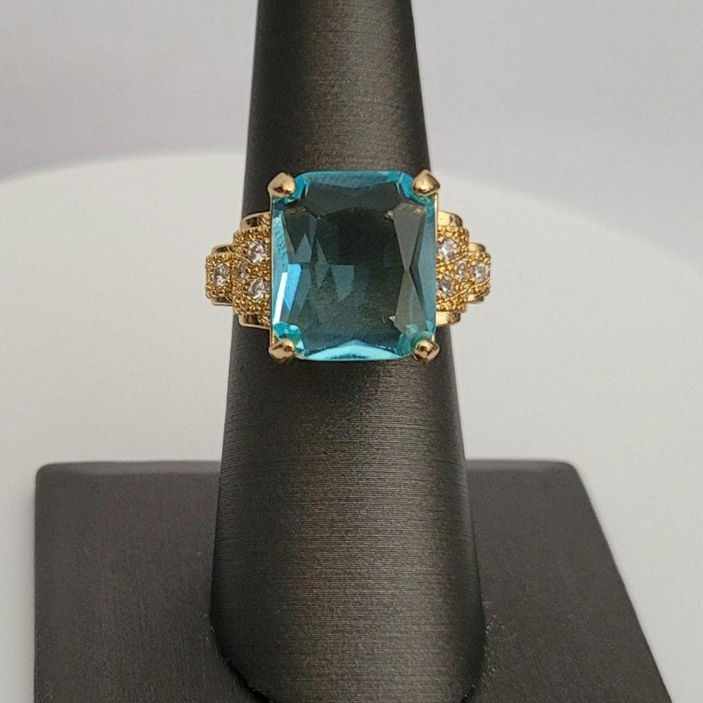 Designer 2Ct Emerald Simulated London Blue Topaz 14K Ring - Size 7 Size ONE SIZE - 1 Thumbnail